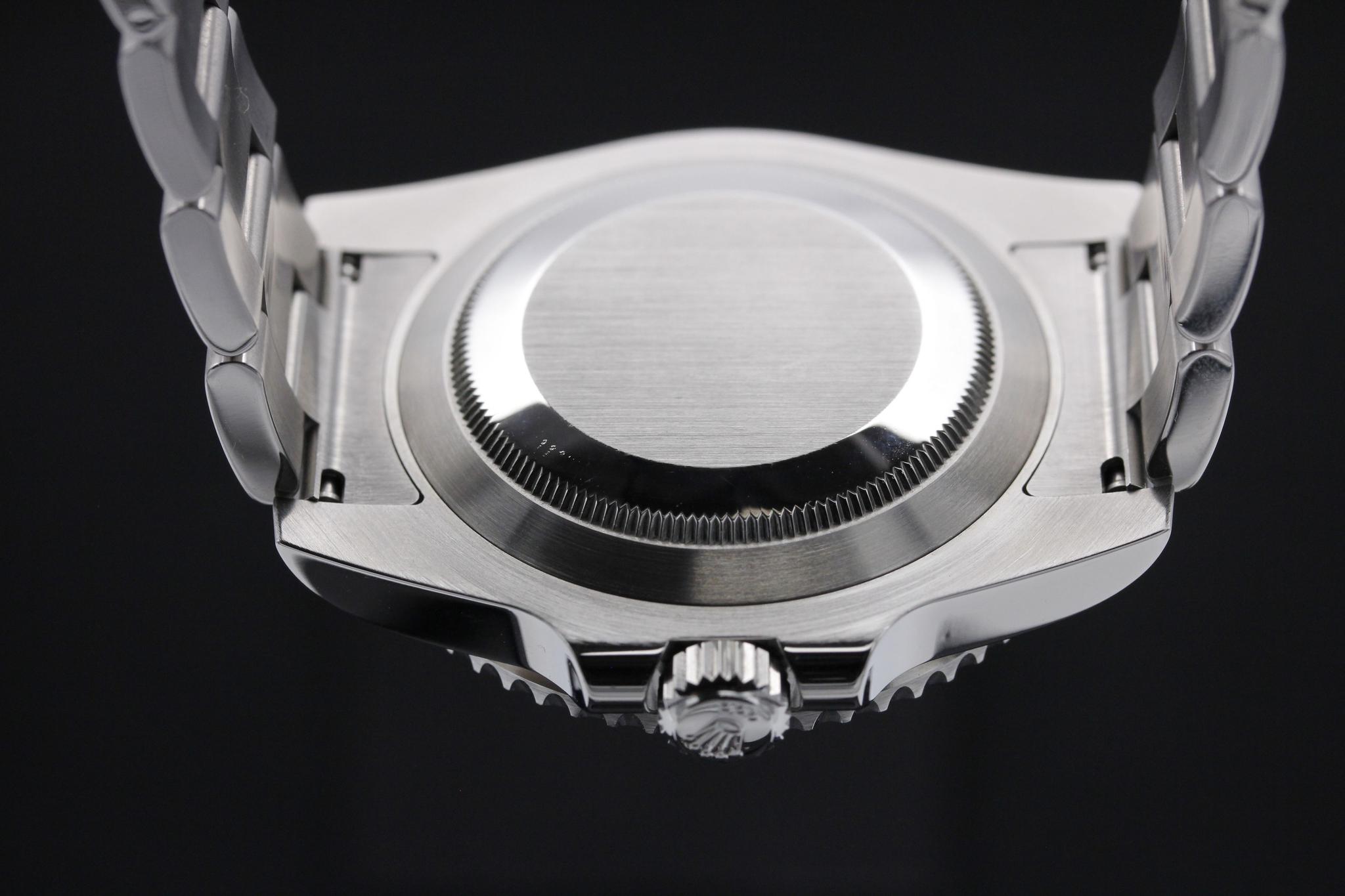 Watch Image 7