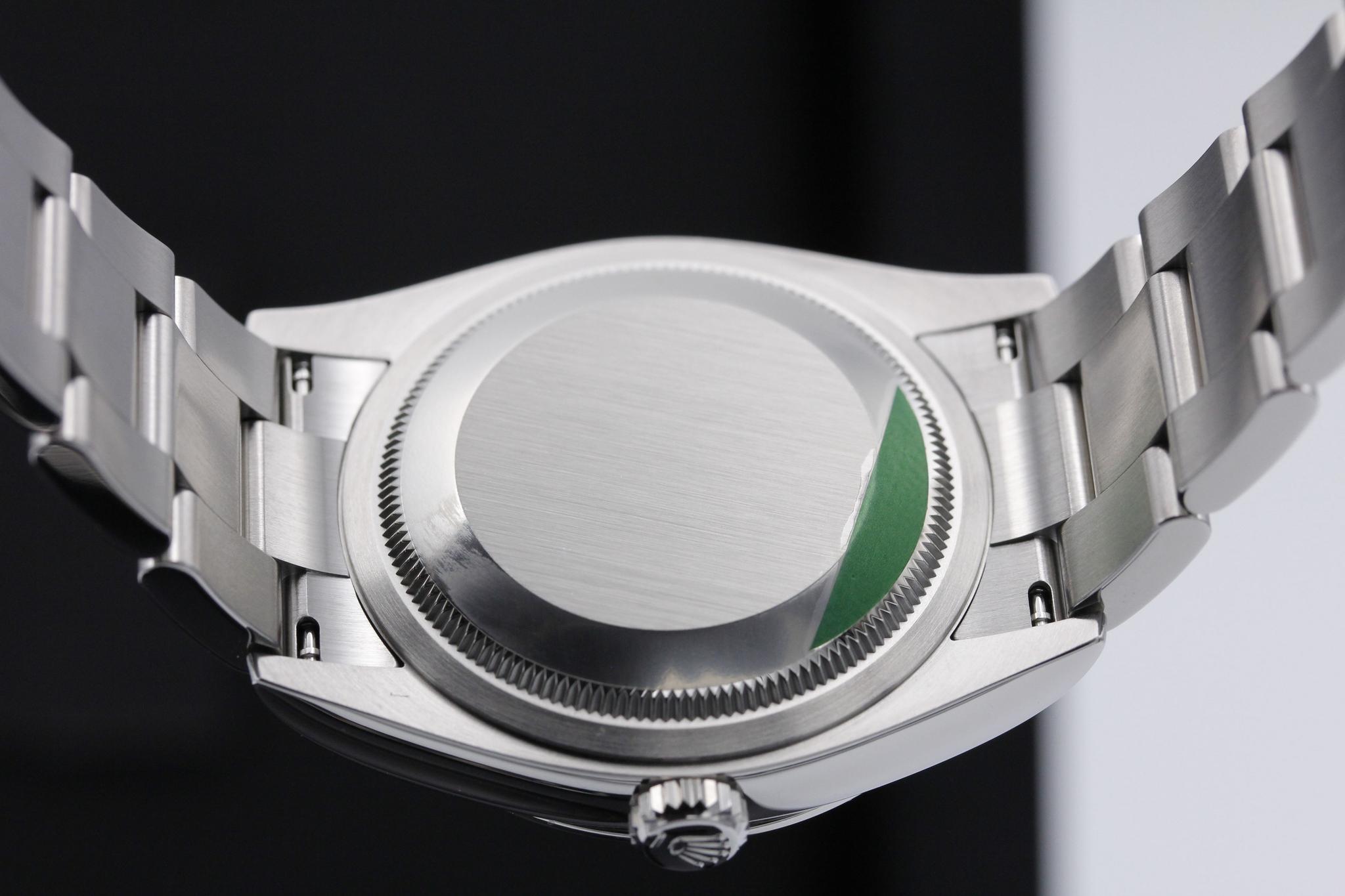 Watch Image 7