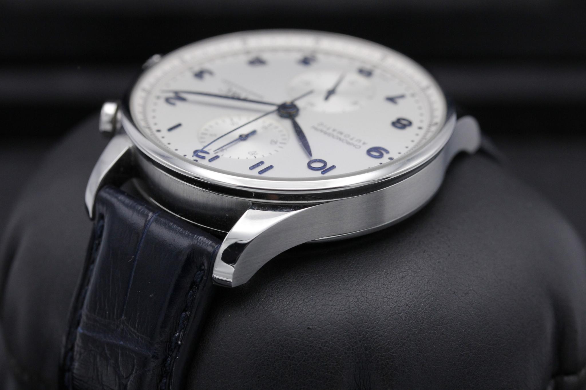 Watch Image 5