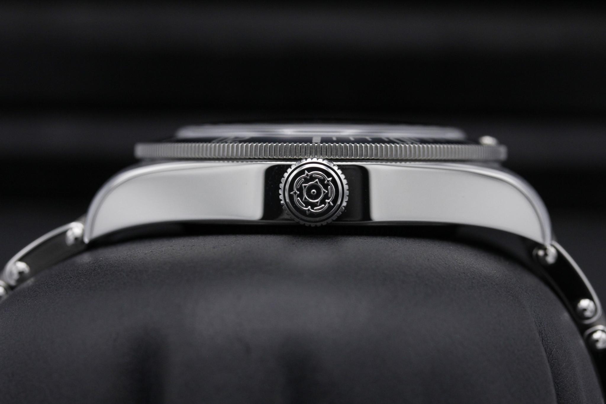 Watch Image 3