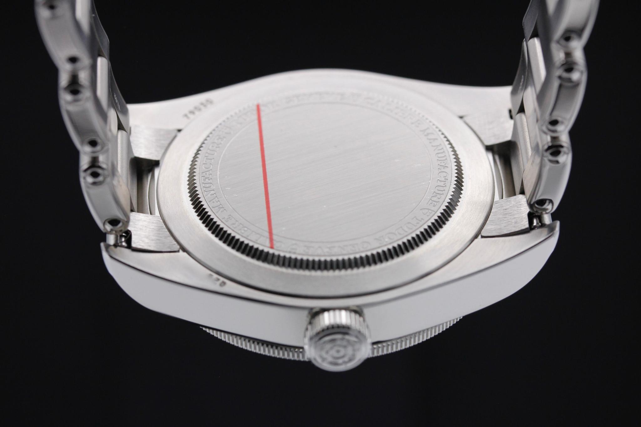 Watch Image 7
