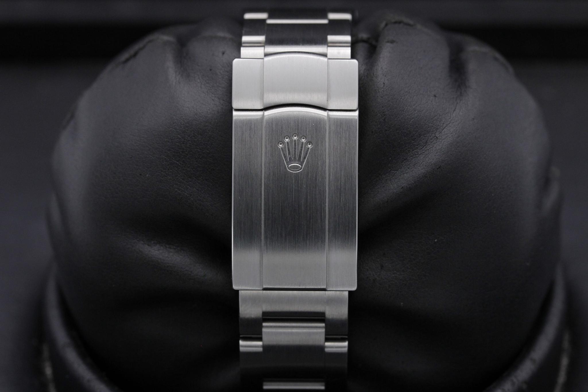 Watch Image 8