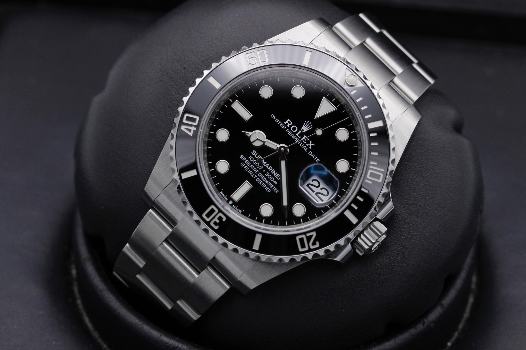 Watch Image 9