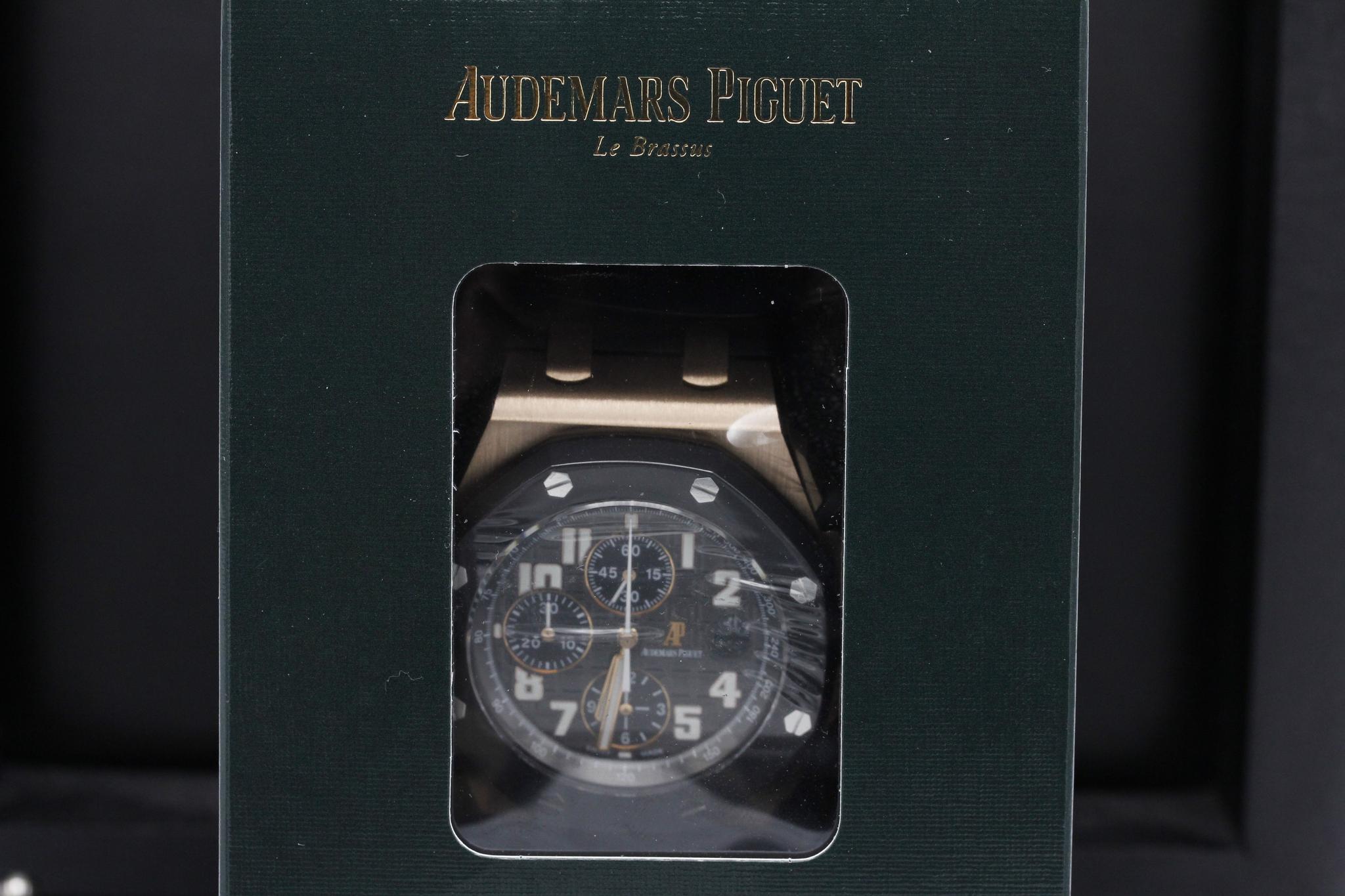 Watch Image 2