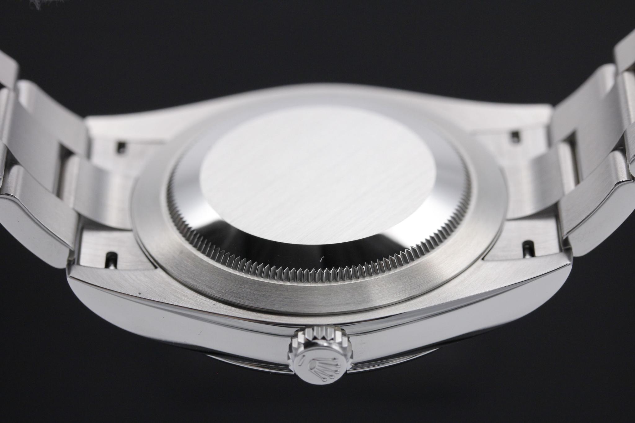 Watch Image 8