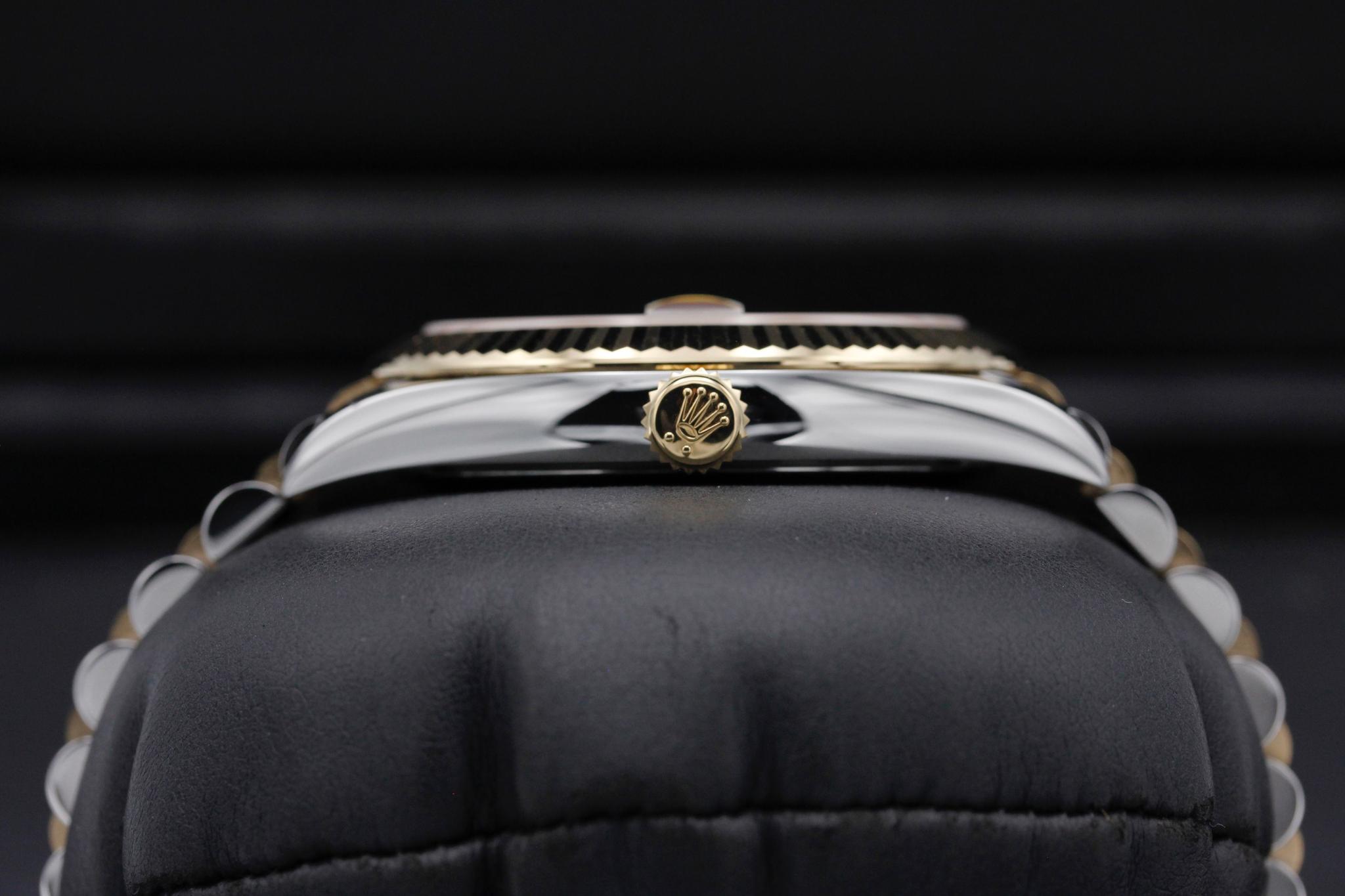 Watch Image 3