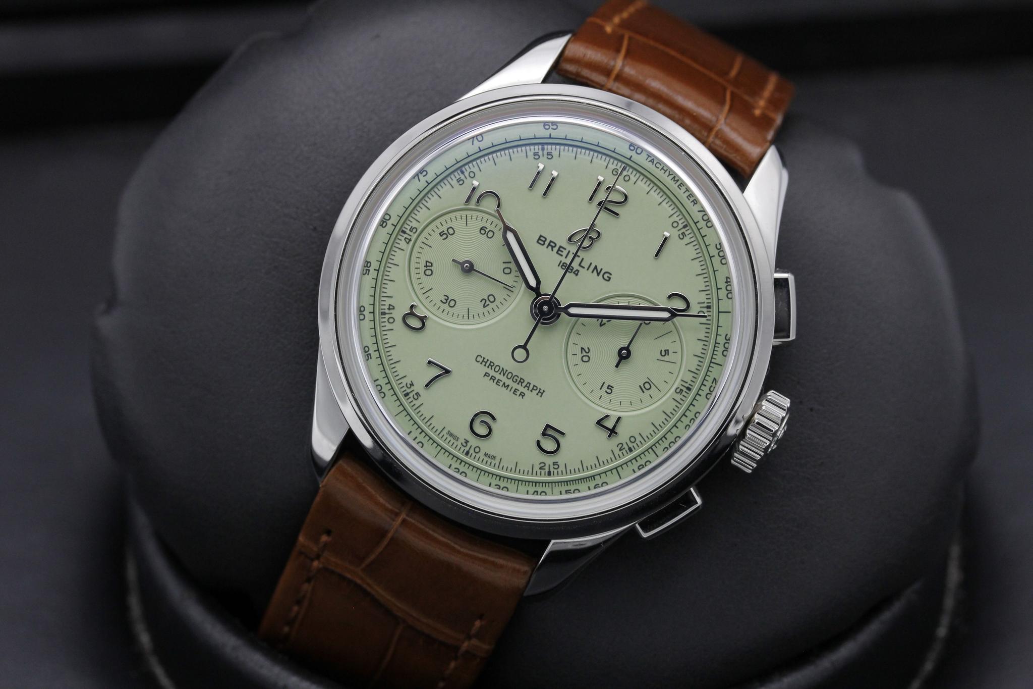 Watch Image 10