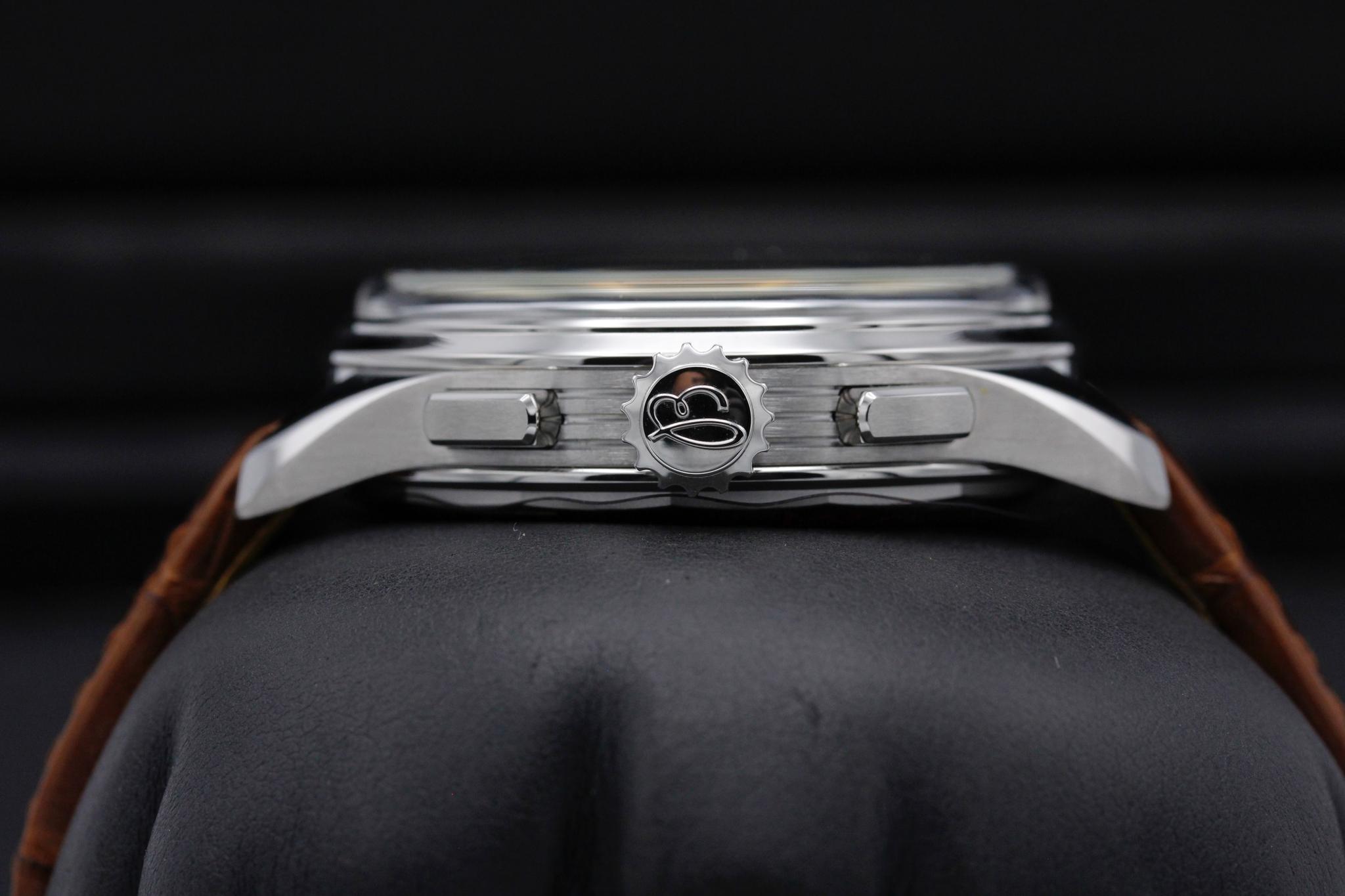 Watch Image 3