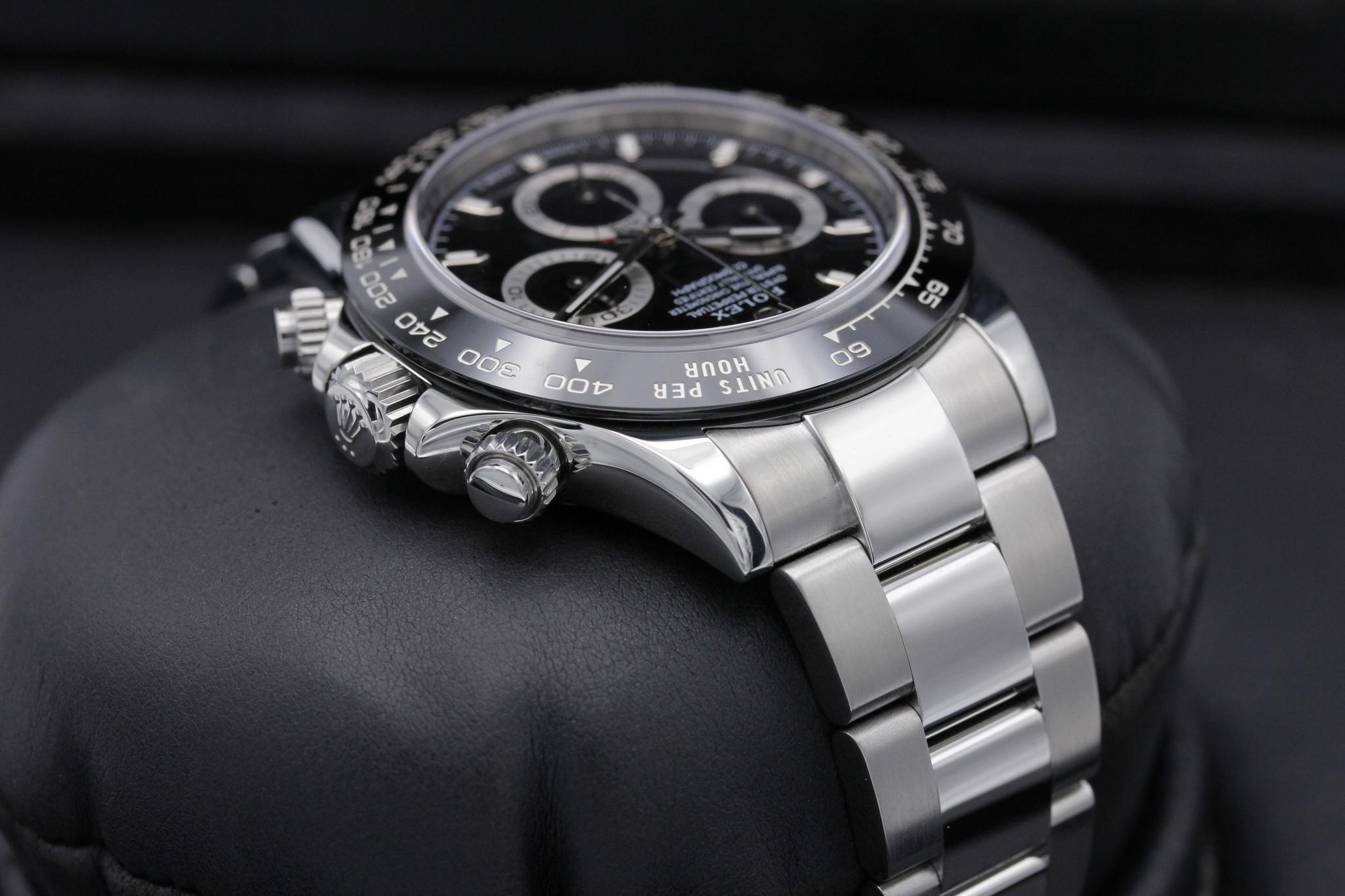 Watch Image 4