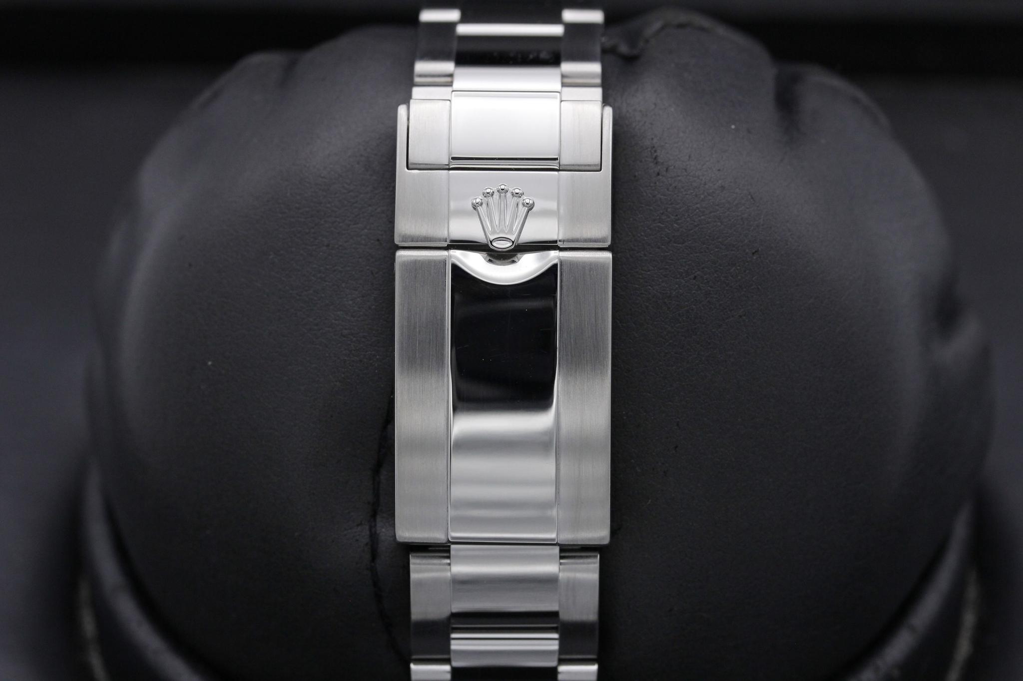 Watch Image 8