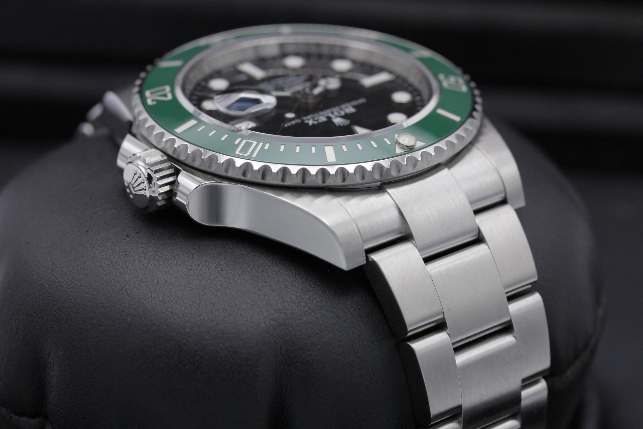 Watch Image 4