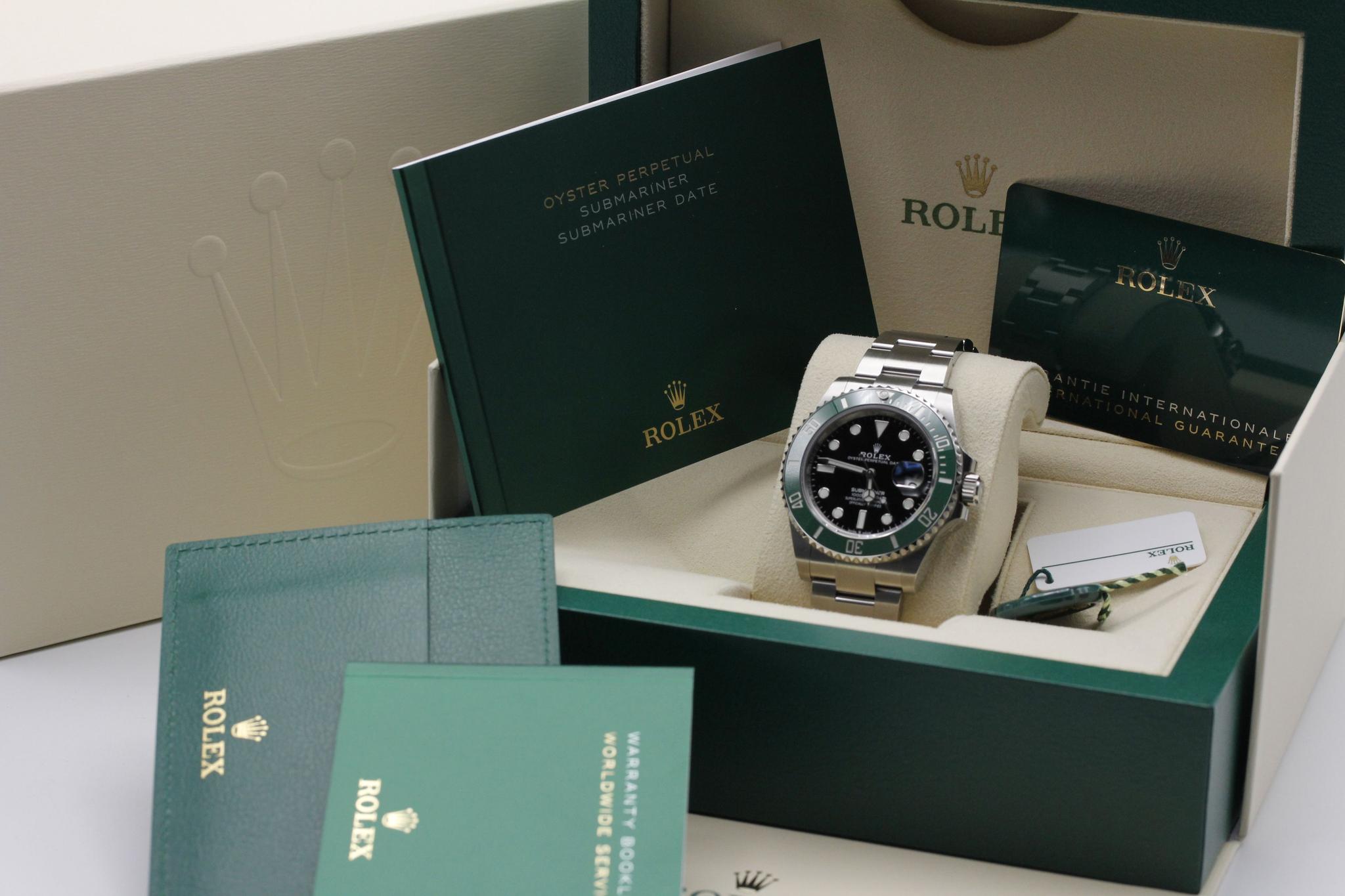 Watch Image 11