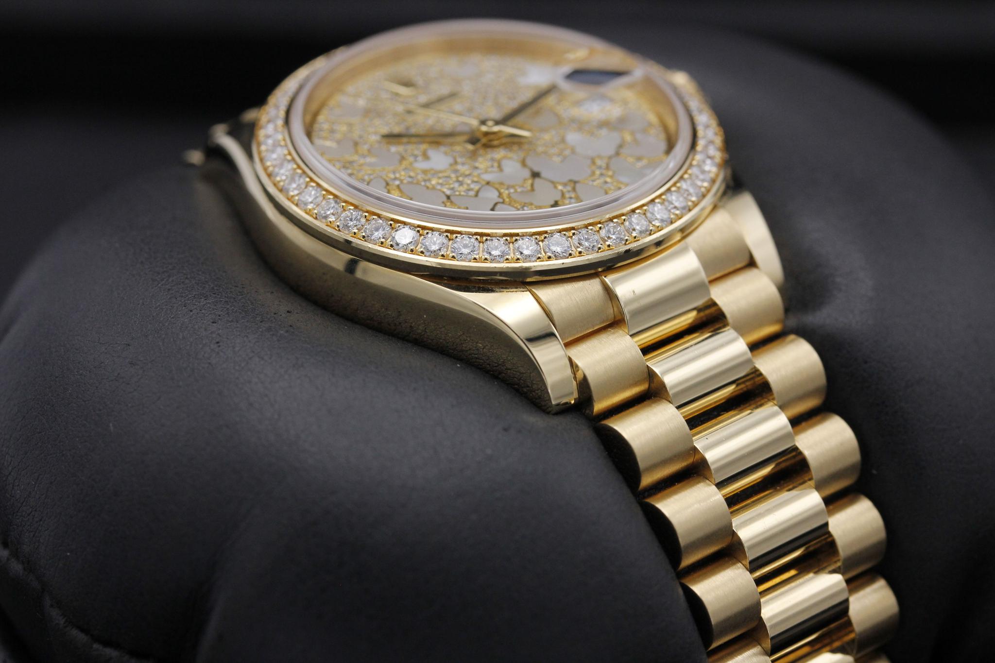 Watch Image 6