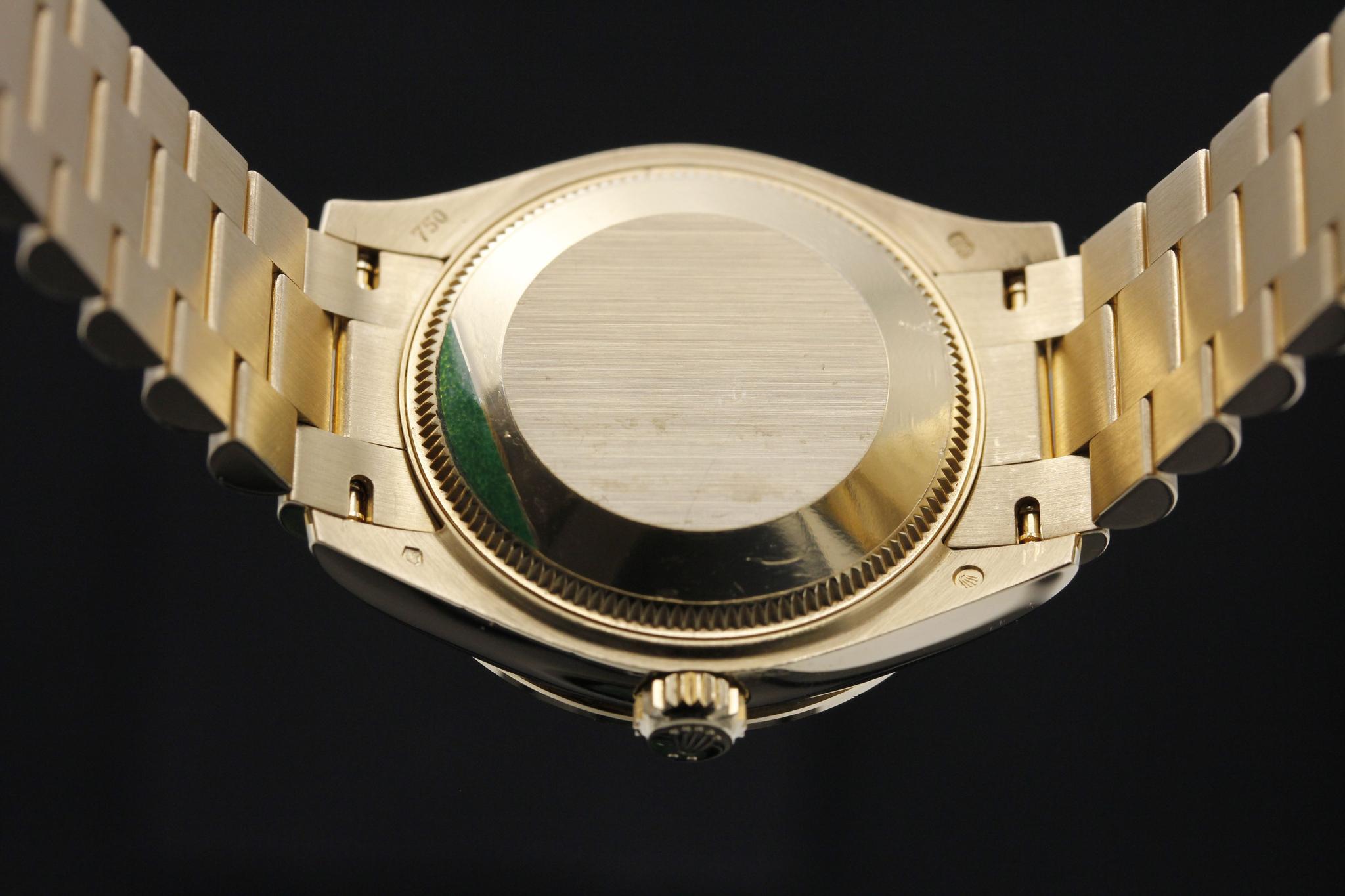 Watch Image 7