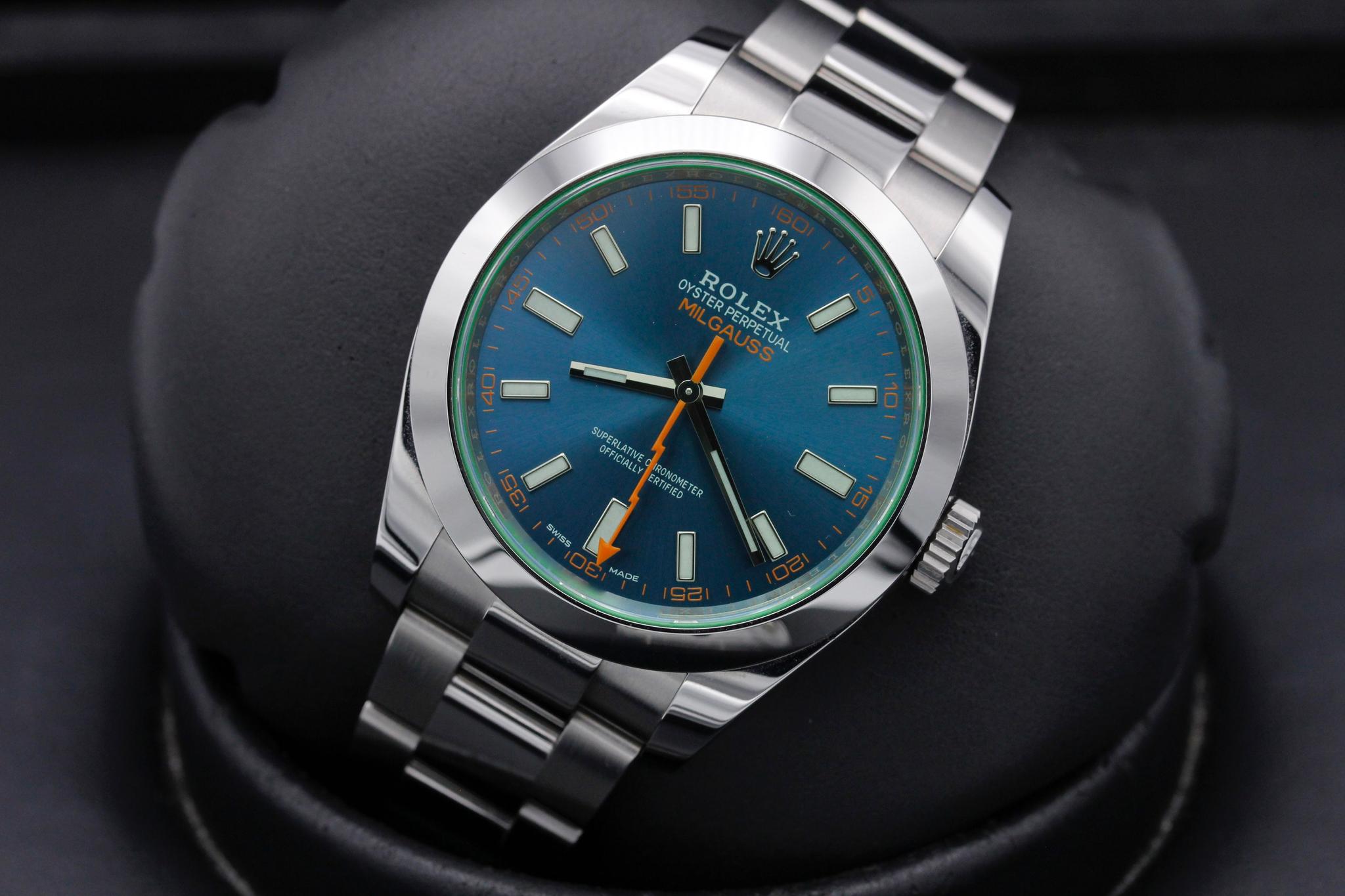 Watch Image 10