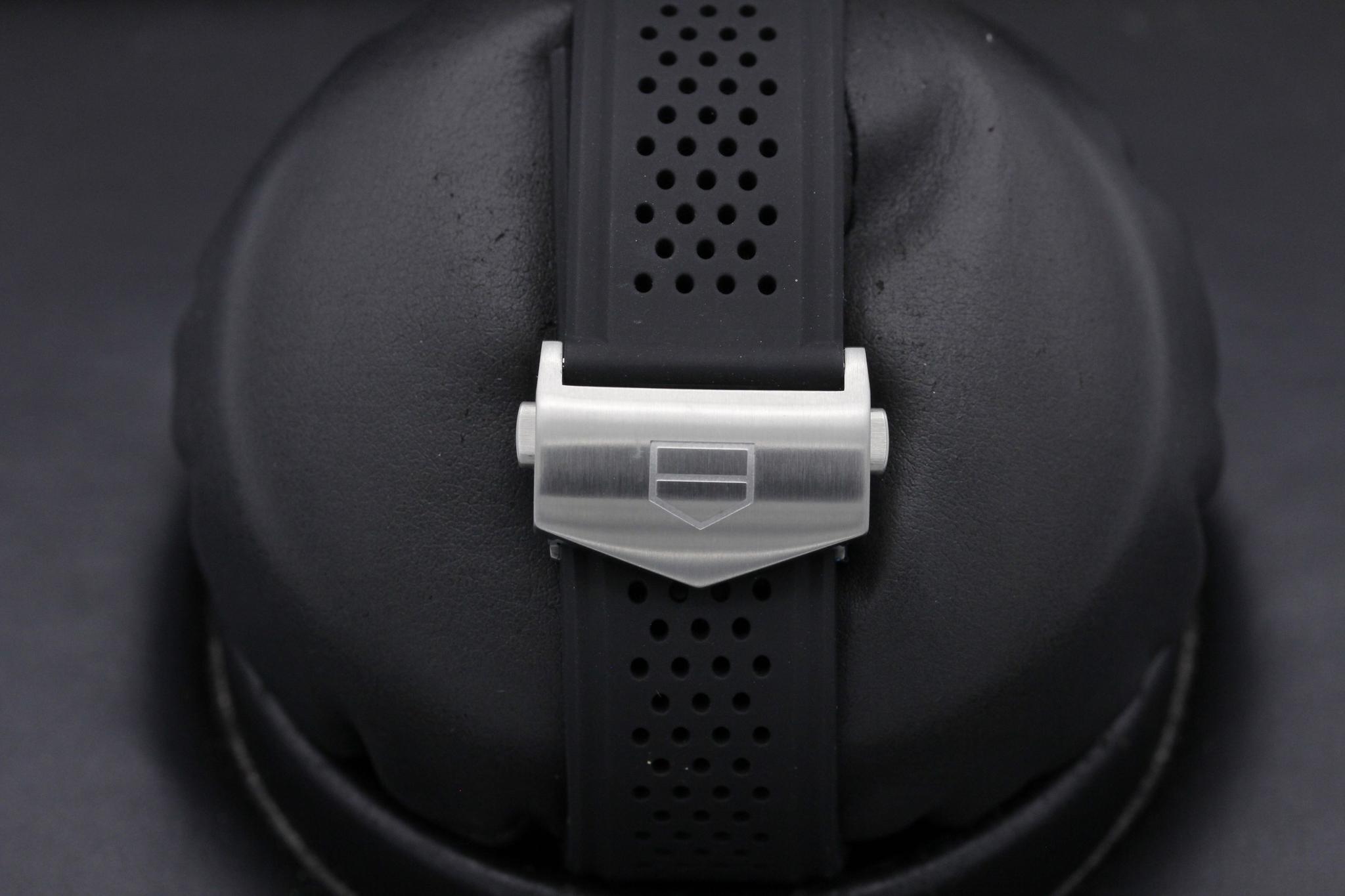 Watch Image 9