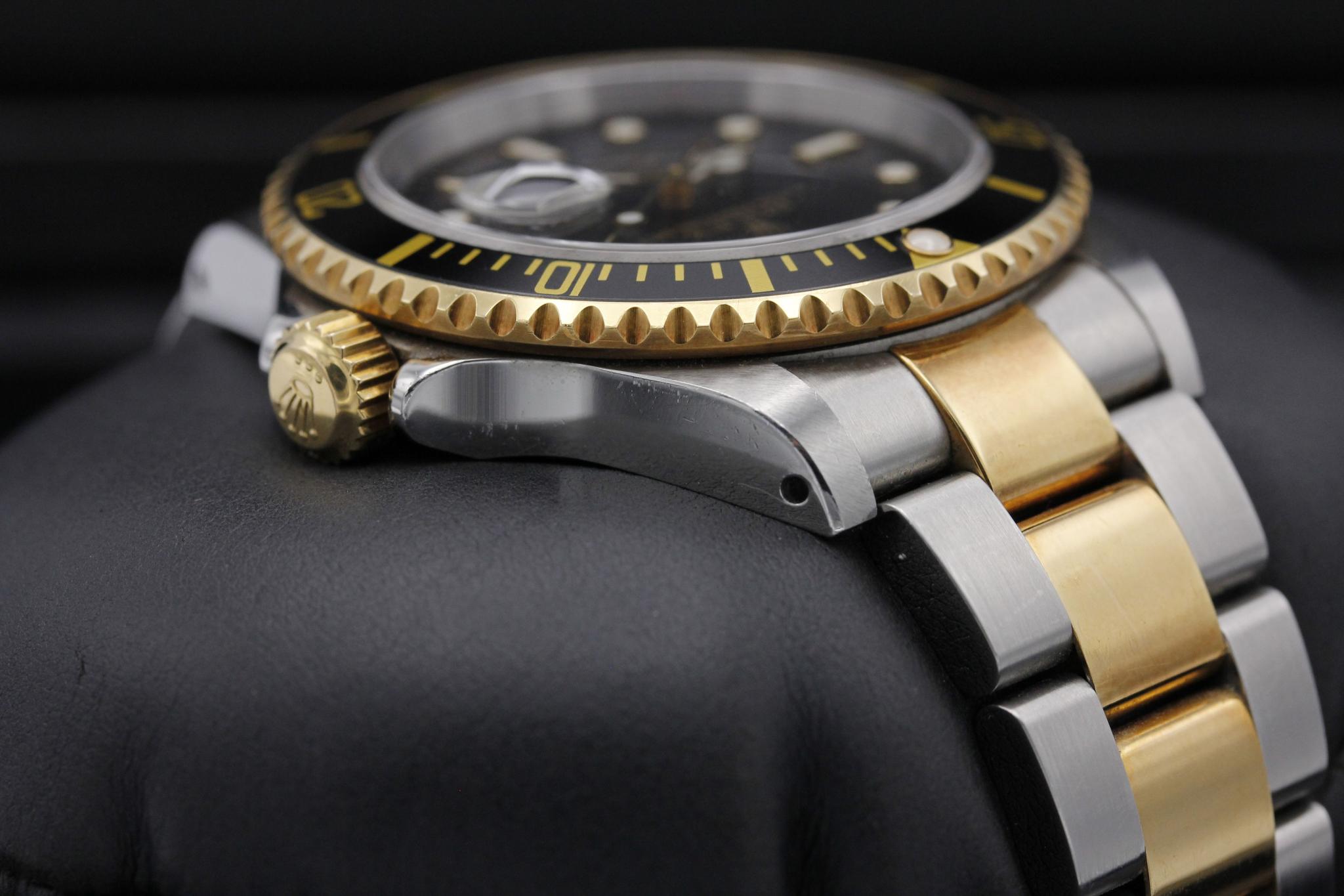 Watch Image 4