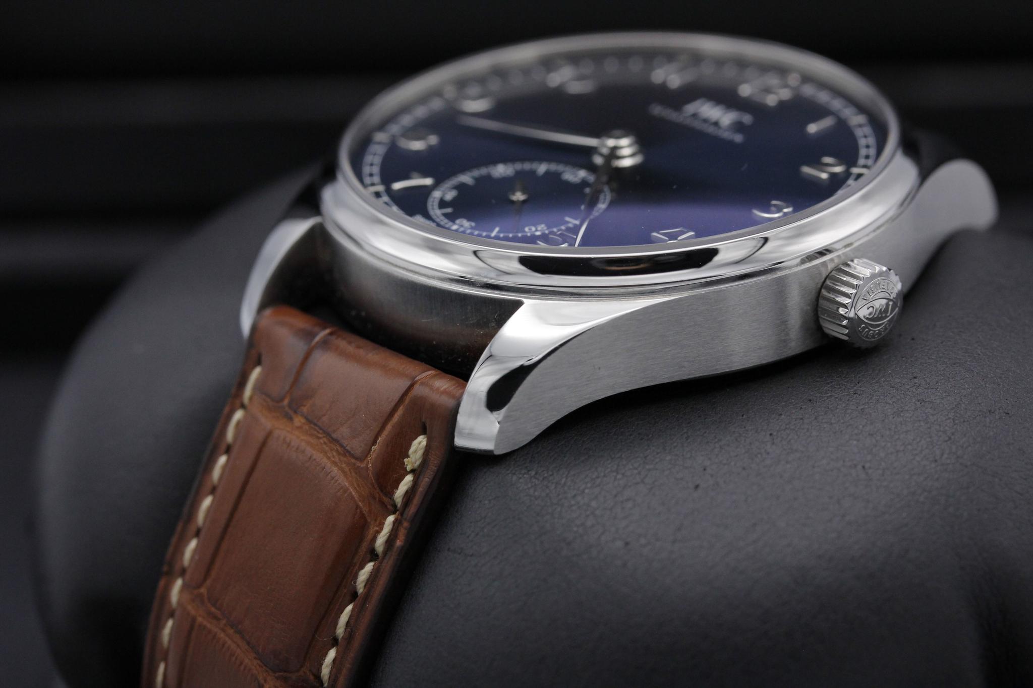 Watch Image 2