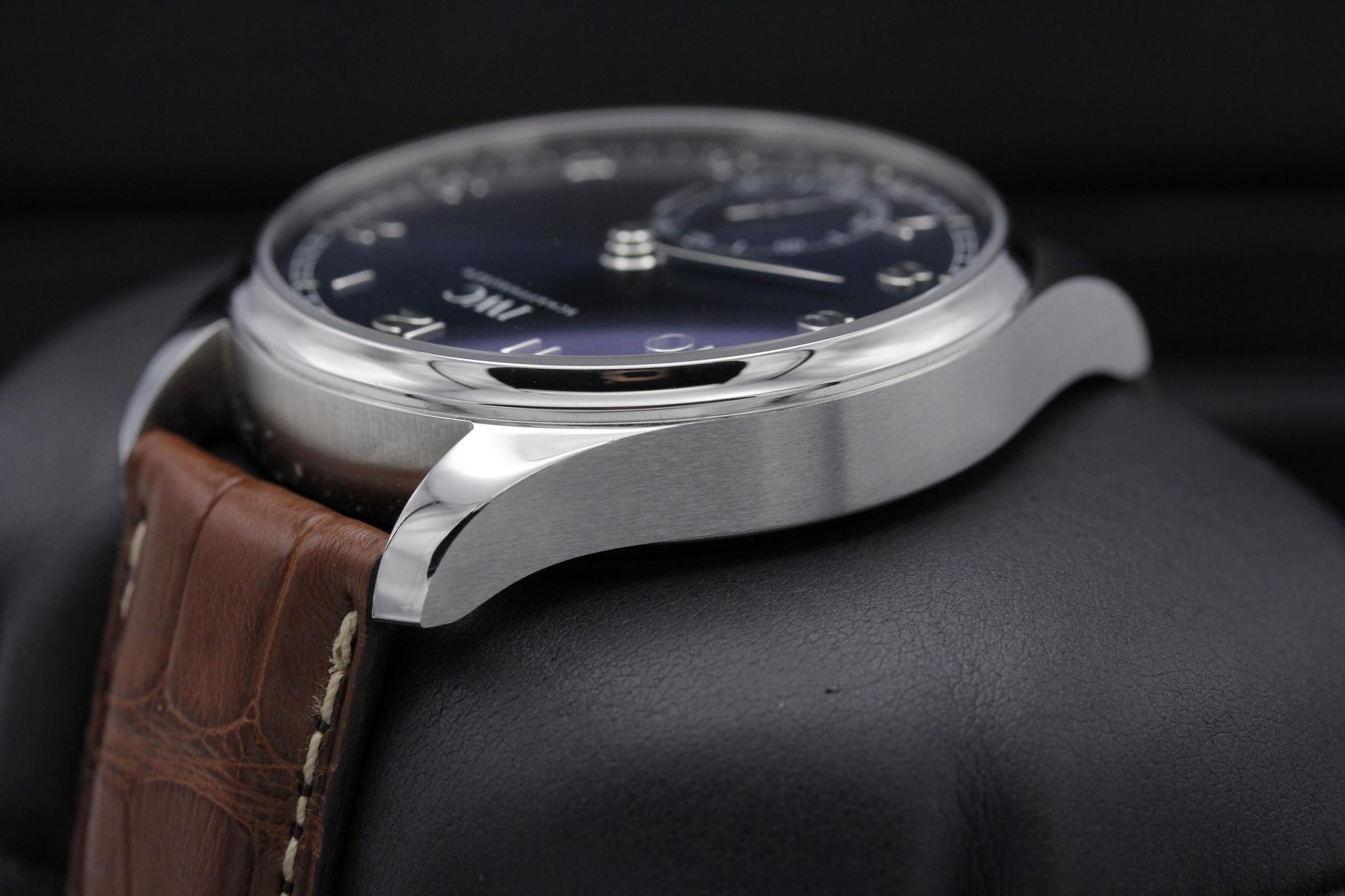 Watch Image 5