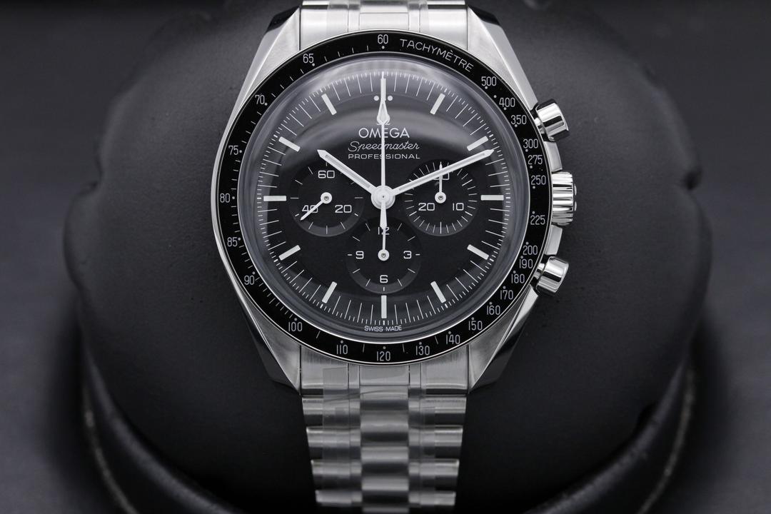 Omega Speedmaster 2021 "Hesalite" 310.30.42.50.01.001