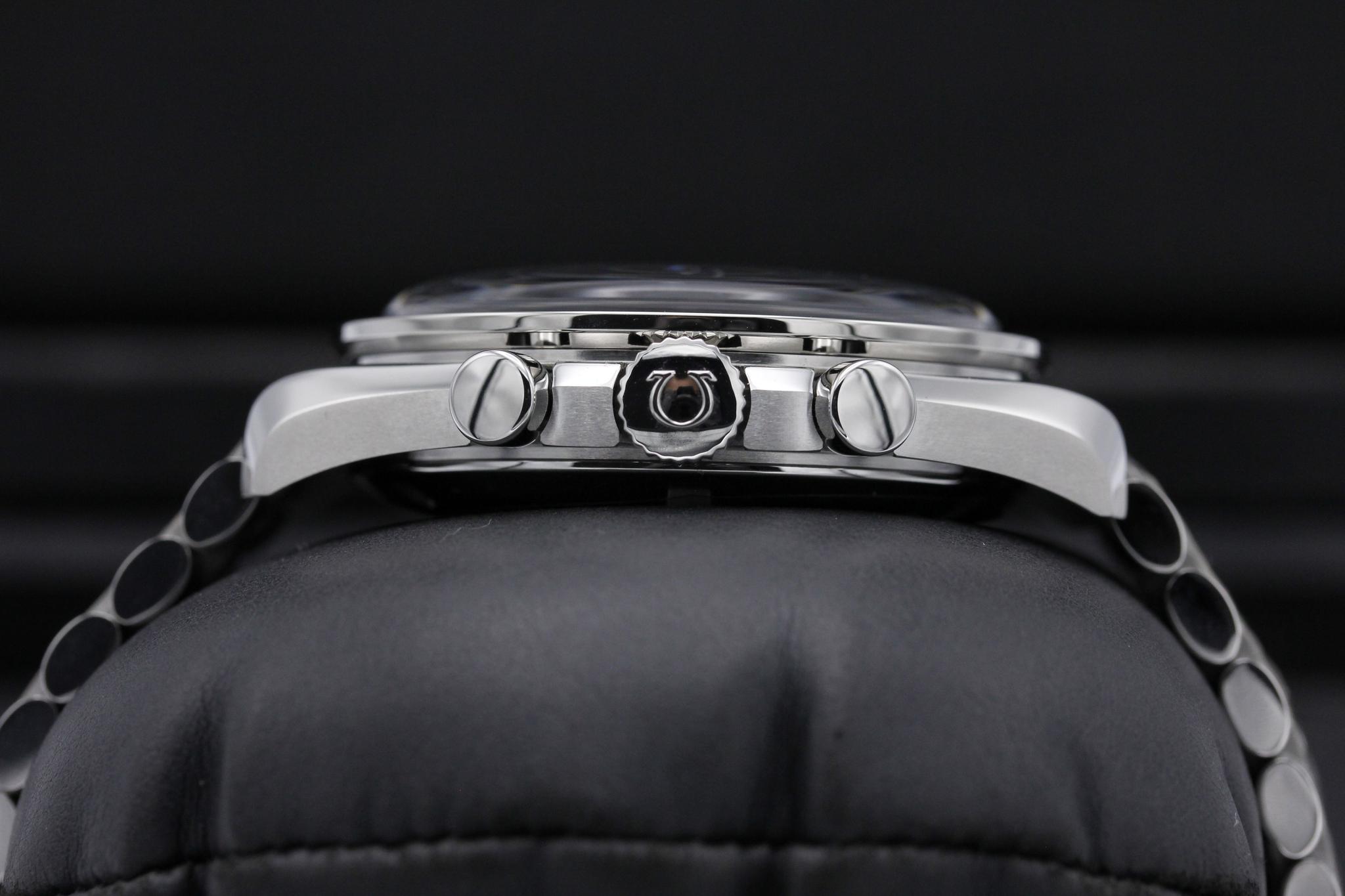 Watch Image 3