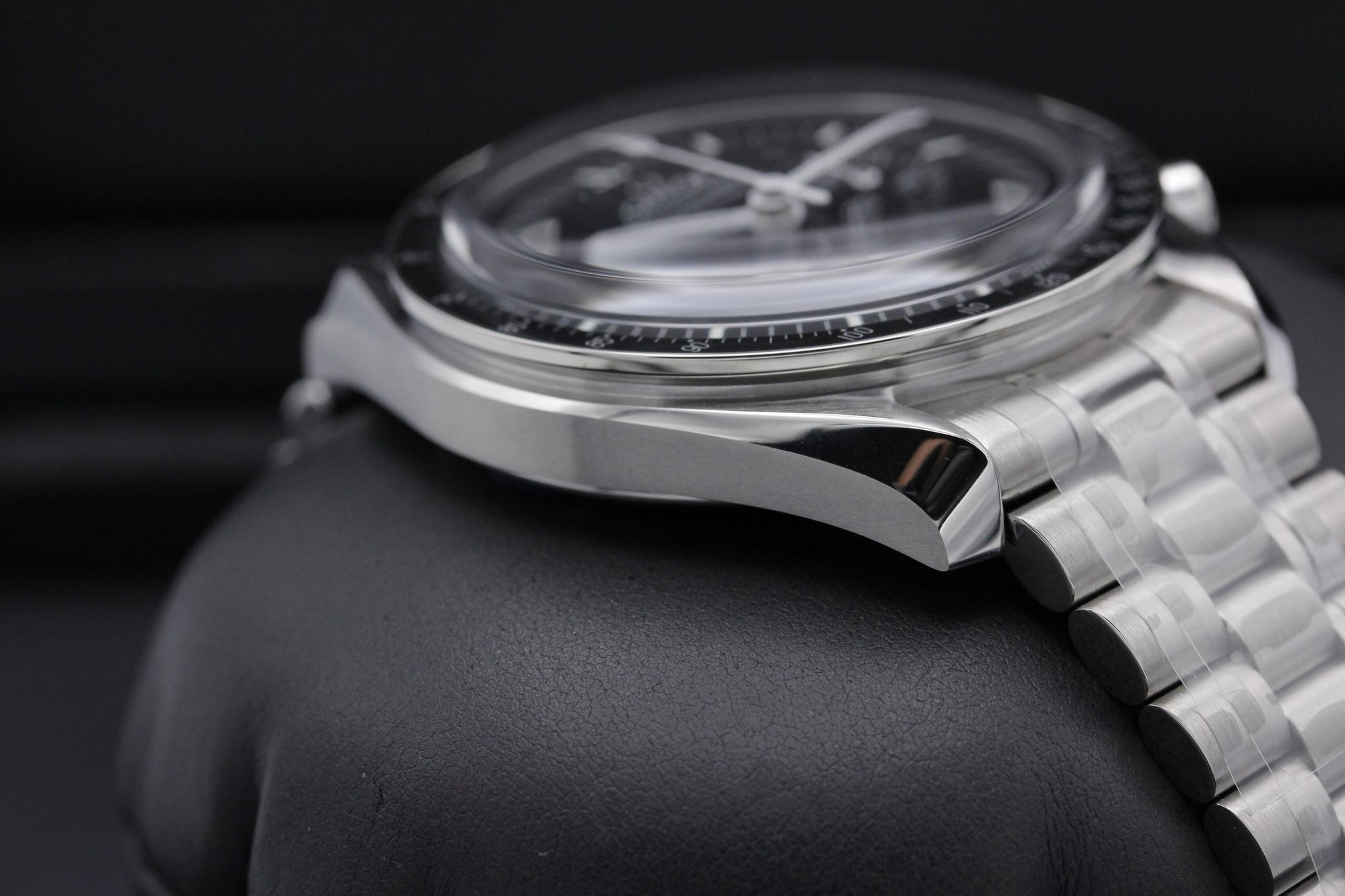 Watch Image 6