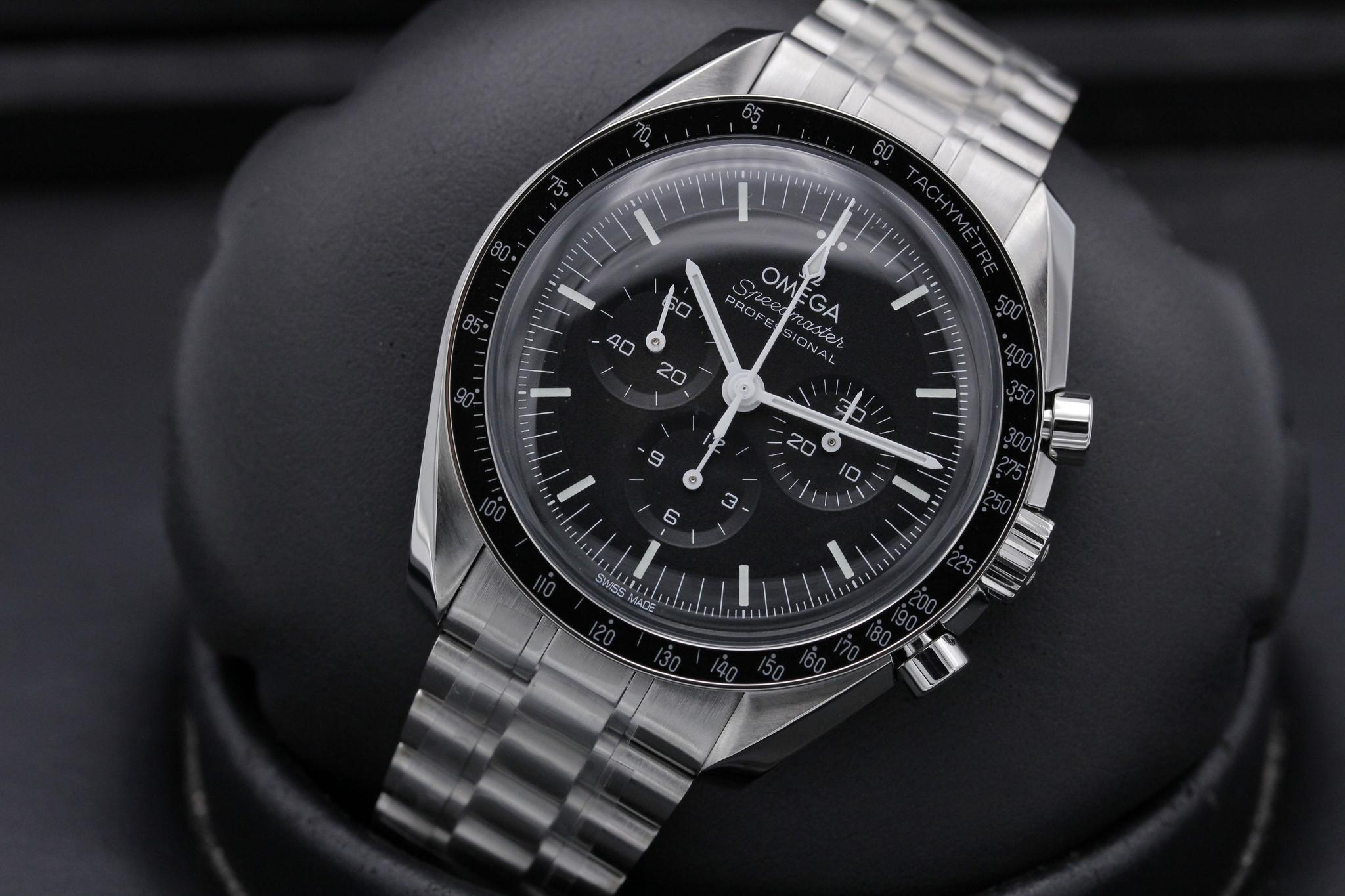 Watch Image 10
