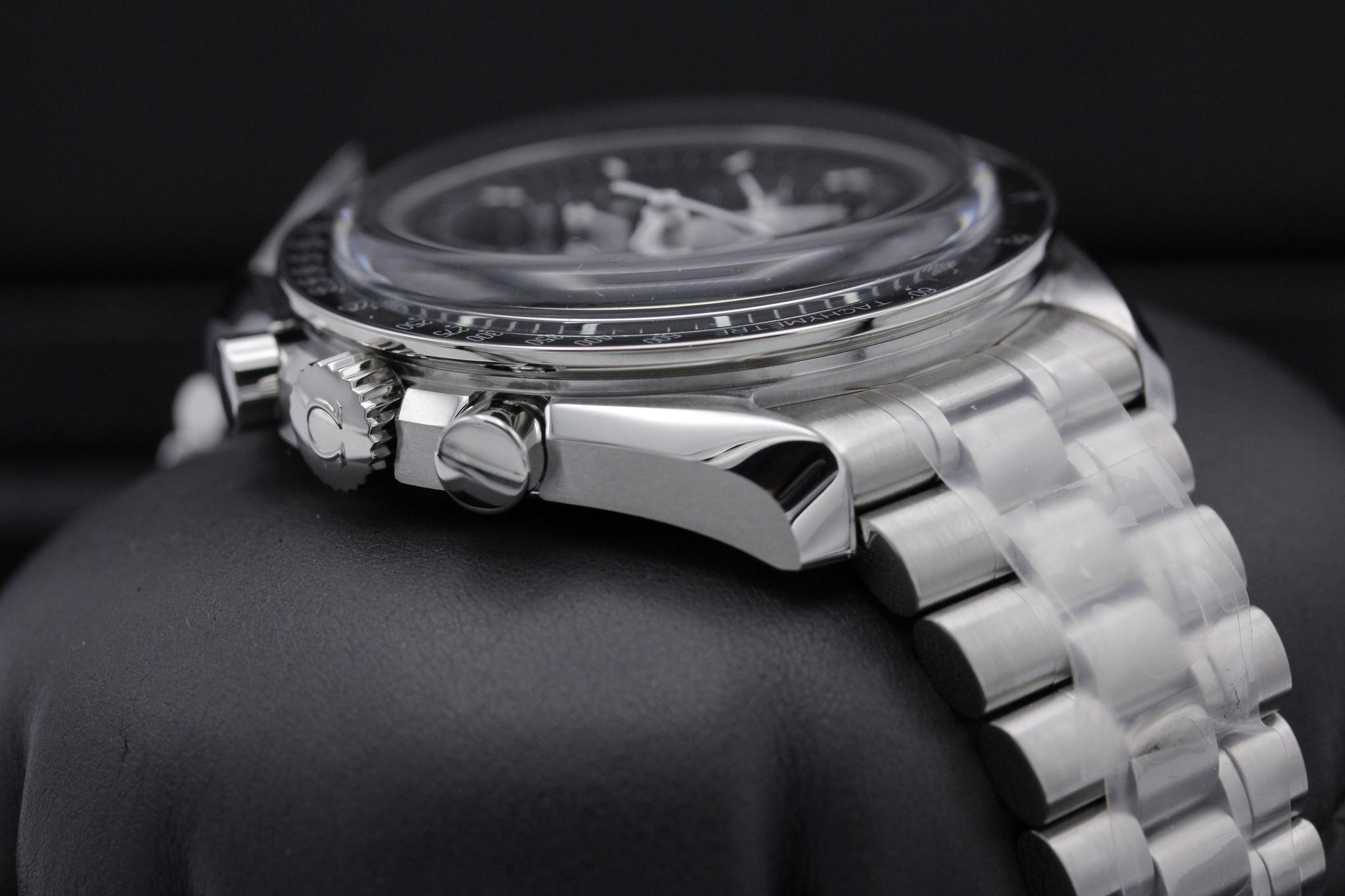 Watch Image 4