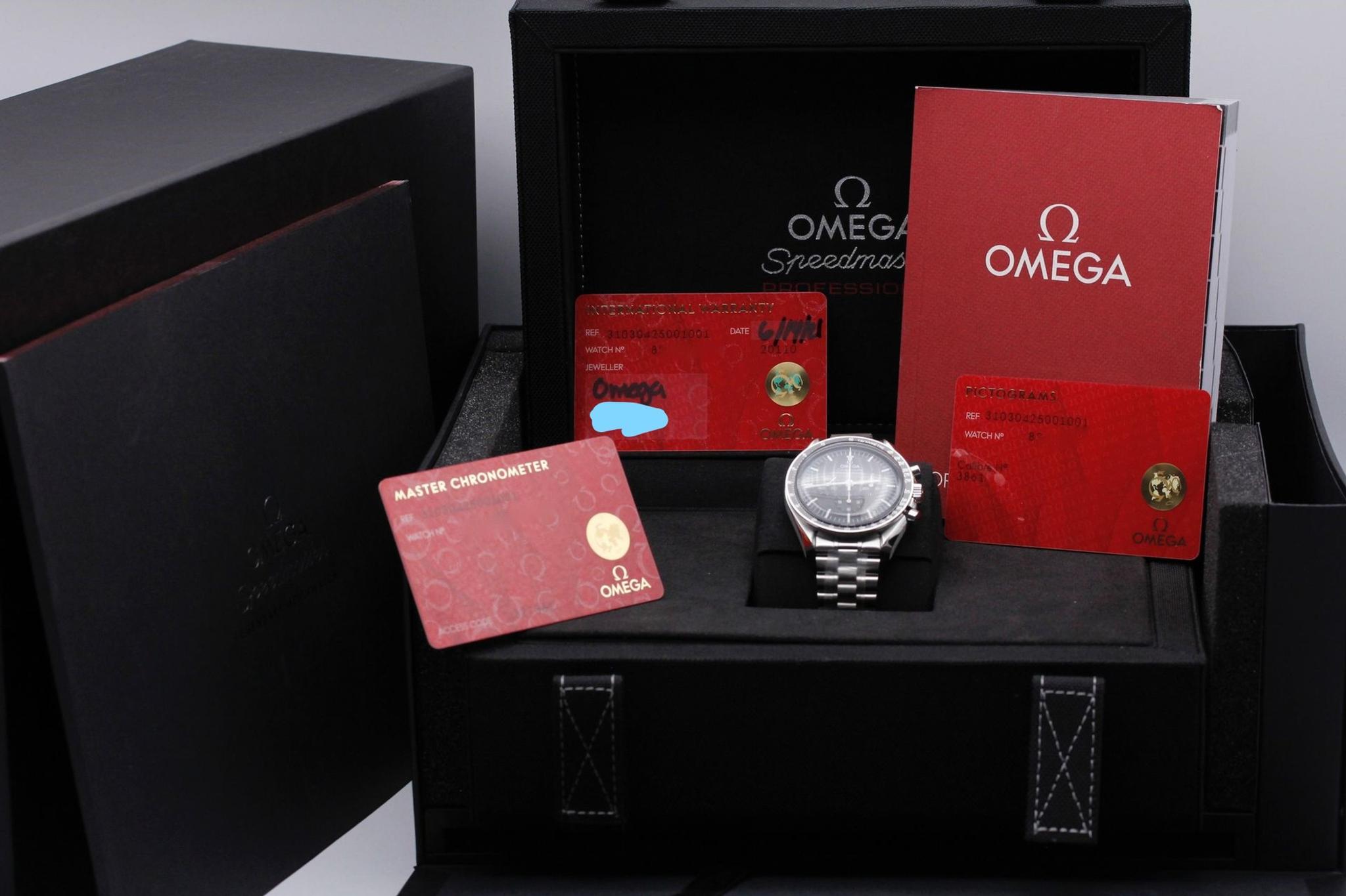 Watch Image 11