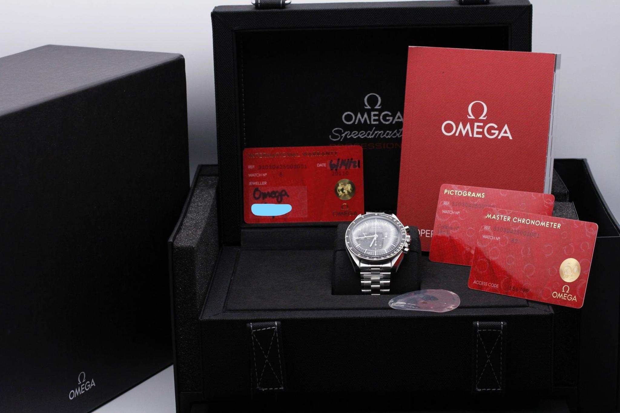 Watch Image 11