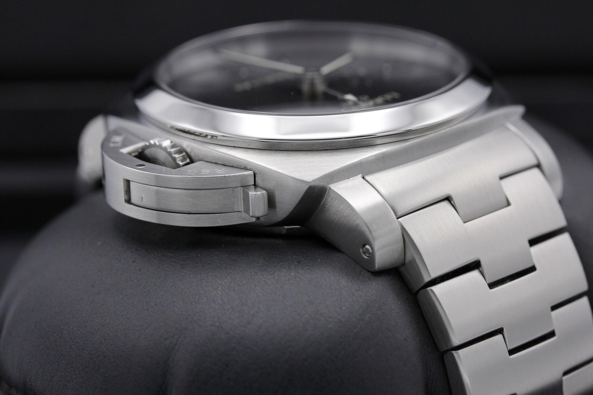 Watch Image 4