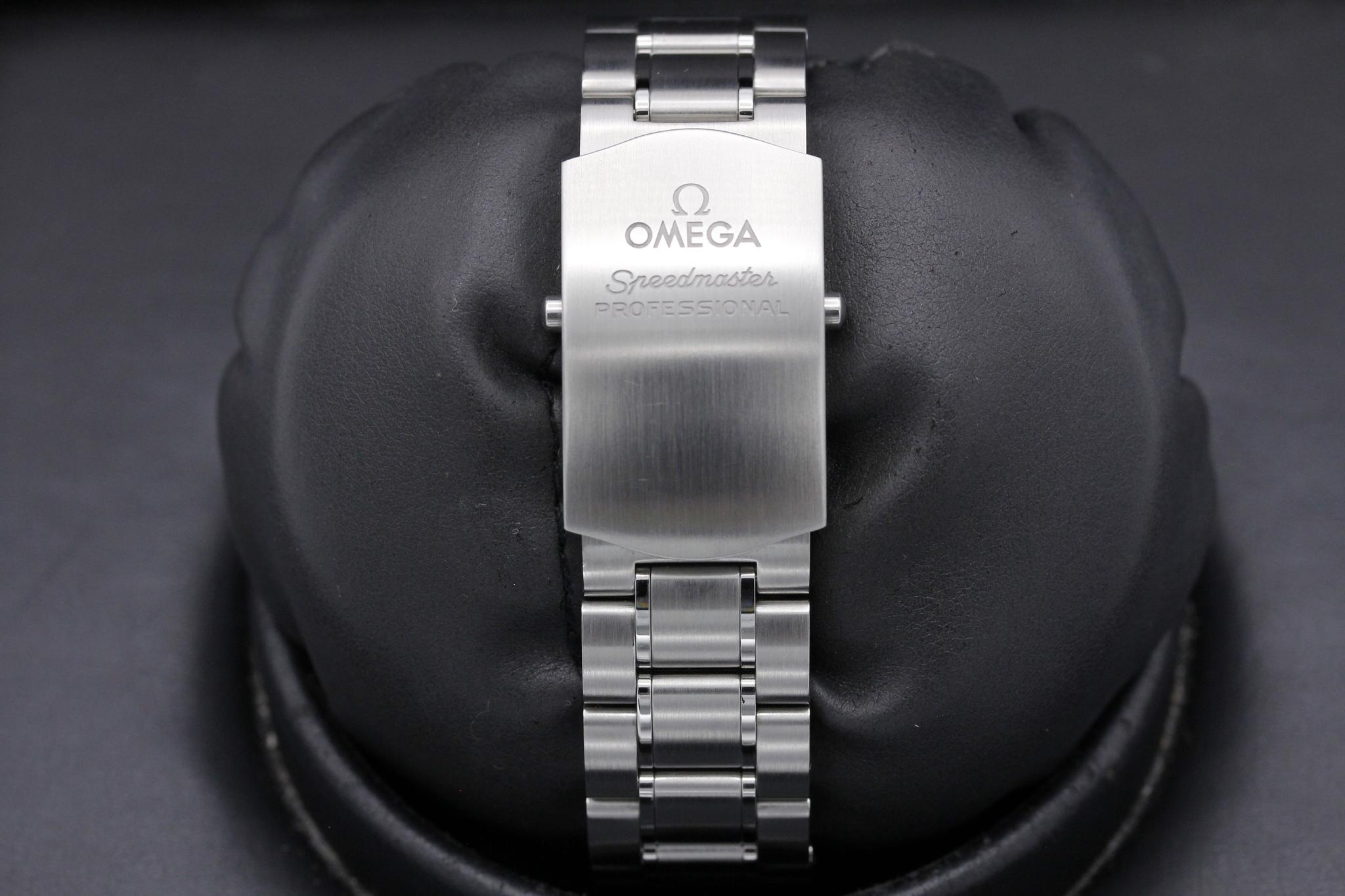 Watch Image 8