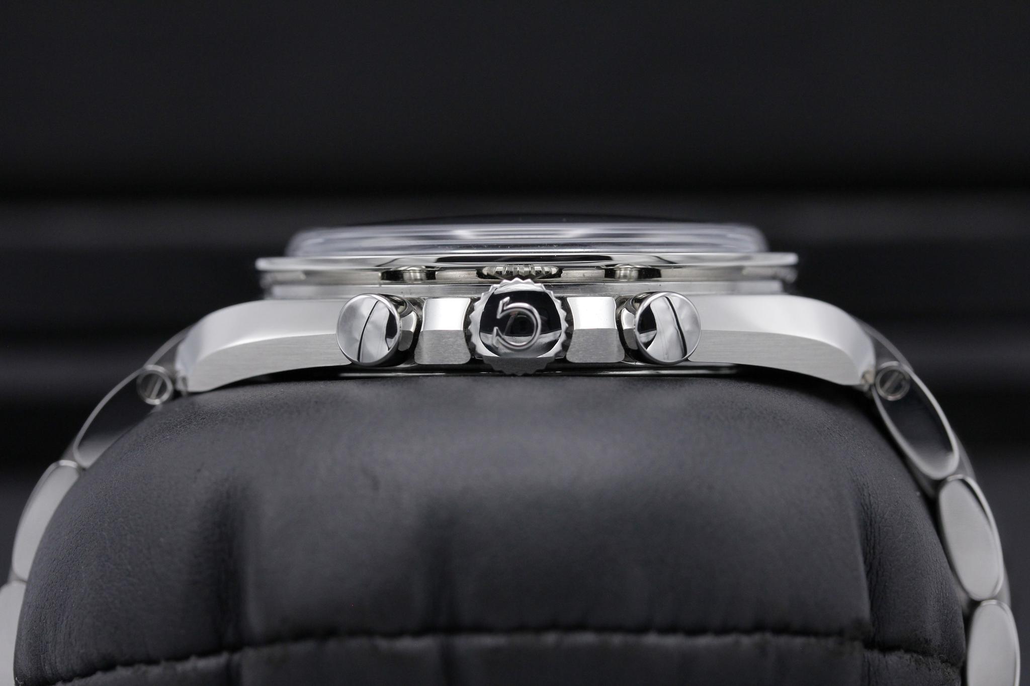 Watch Image 3