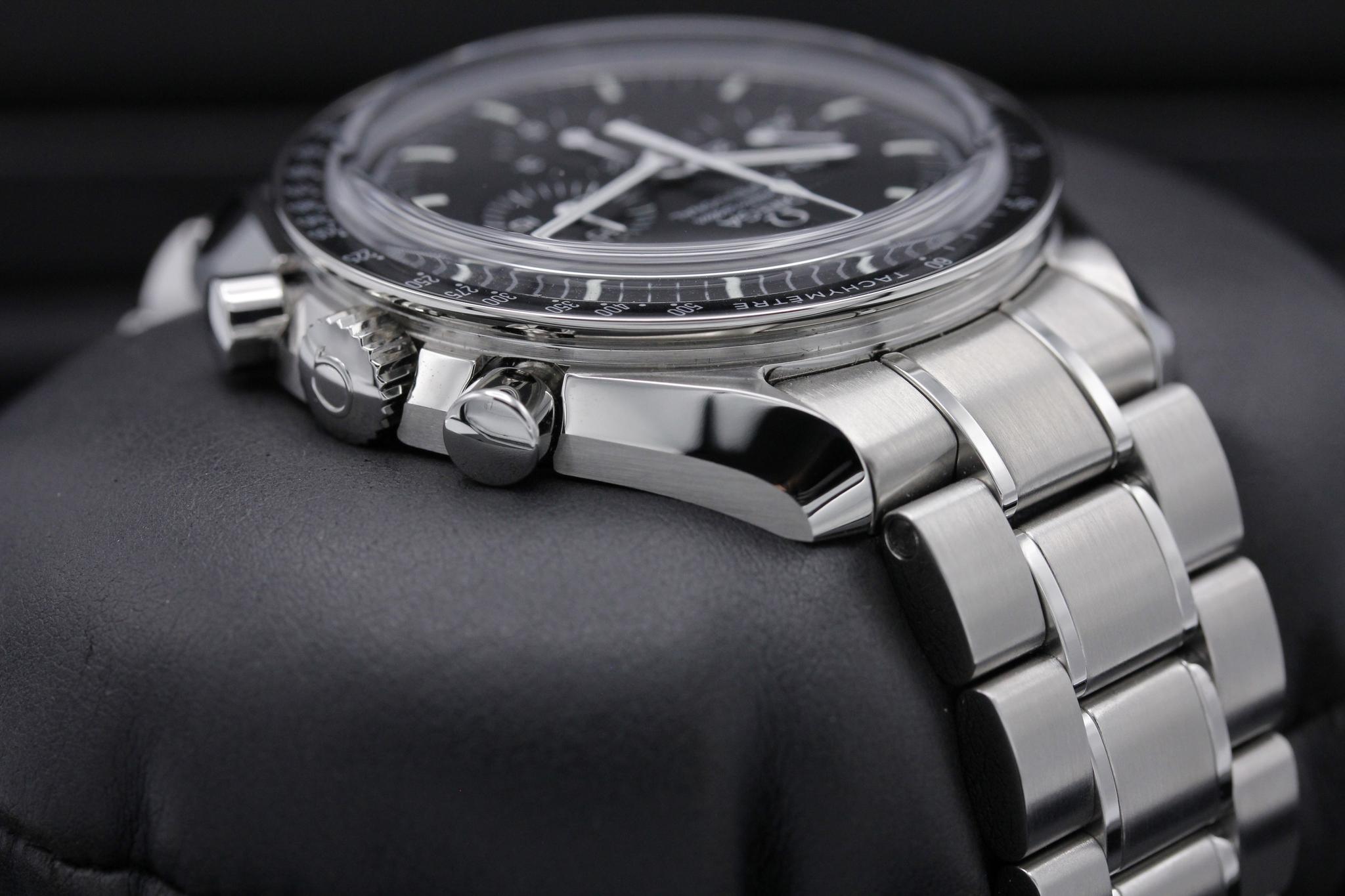 Watch Image 4