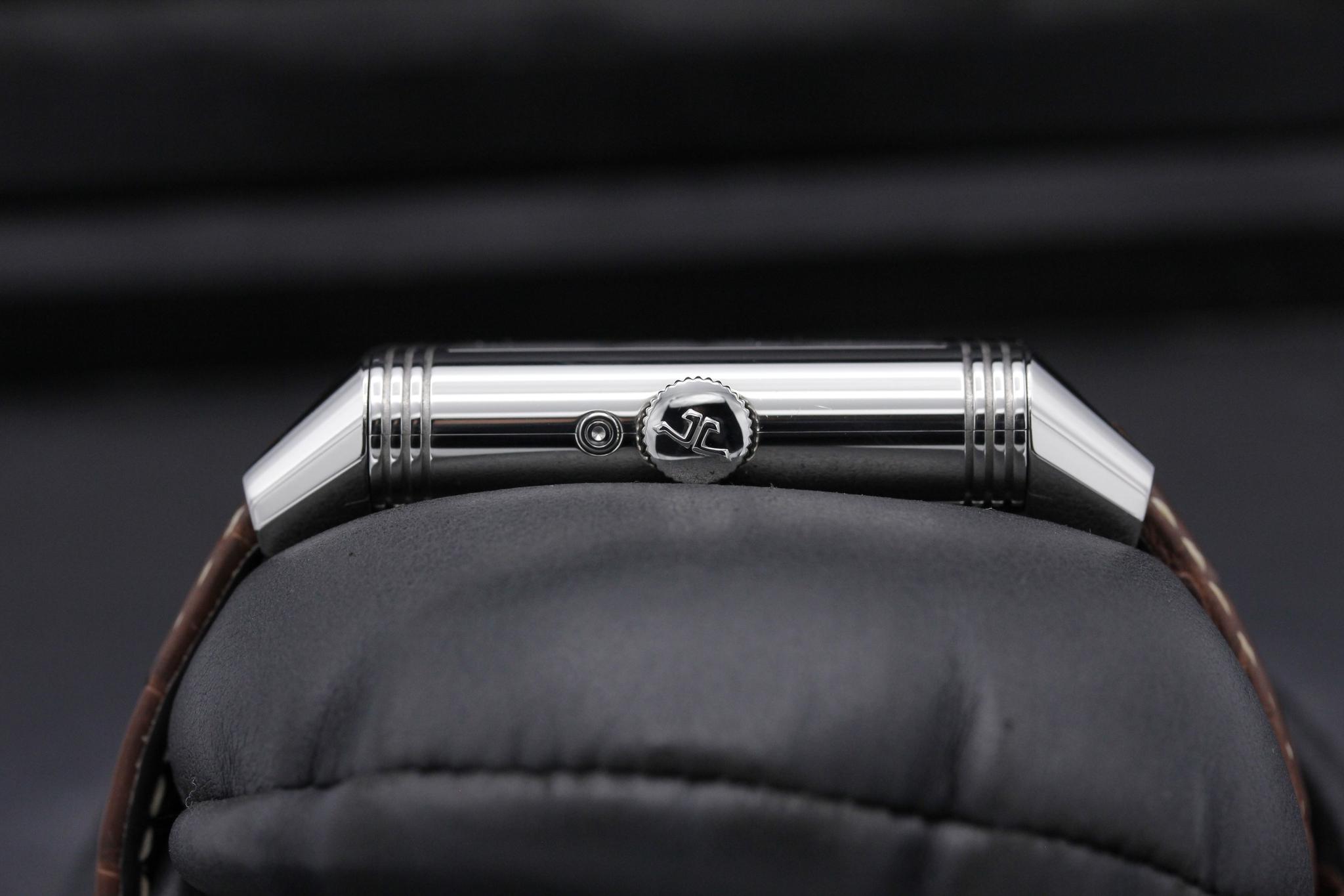 Watch Image 3