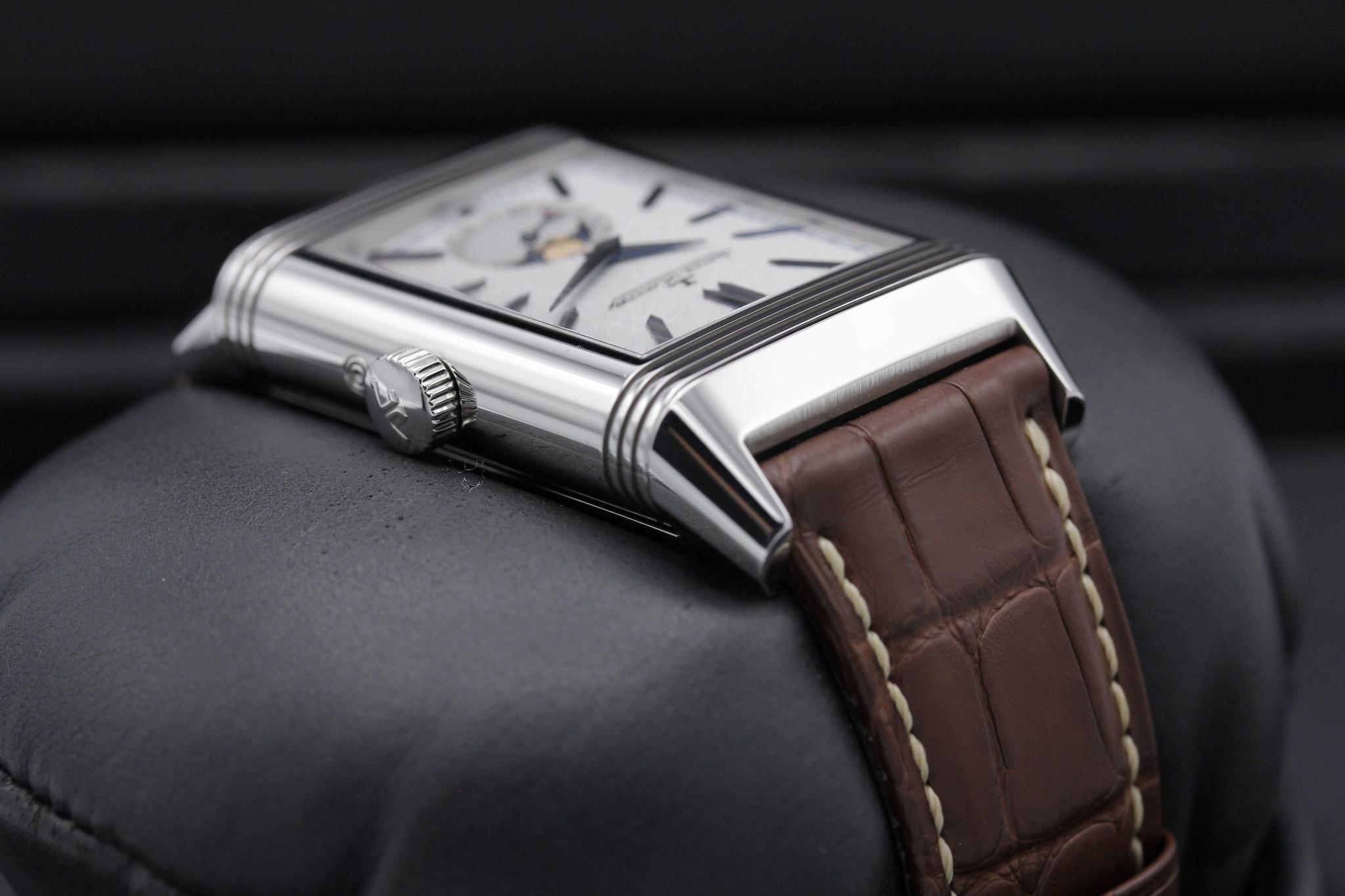 Watch Image 4