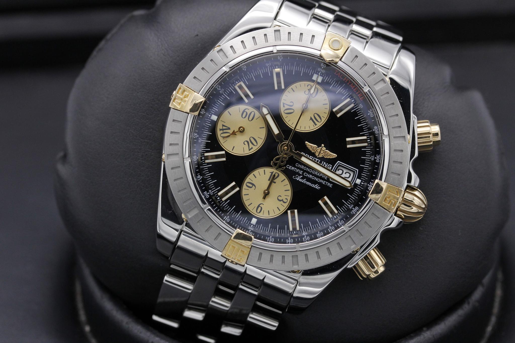 Watch Image 10