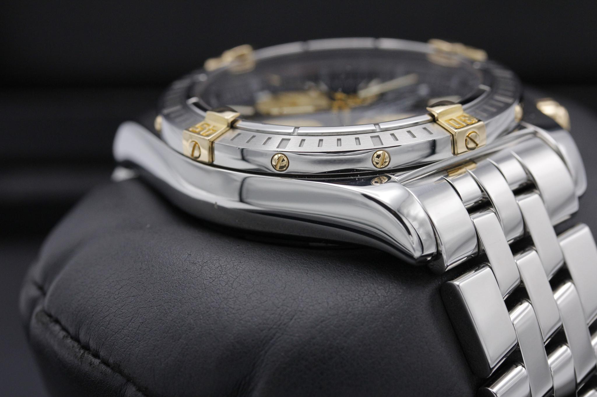 Watch Image 6