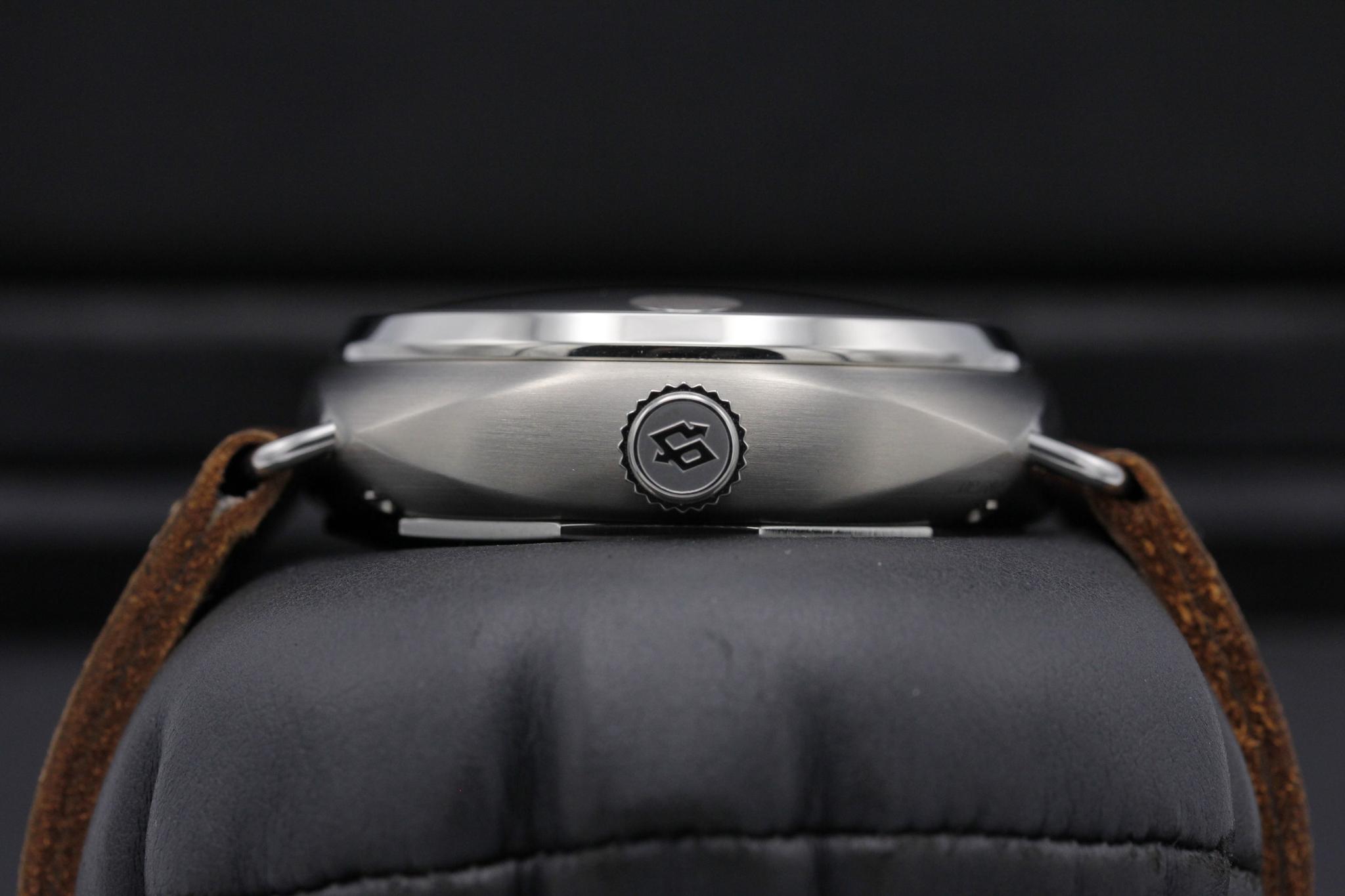 Watch Image 3