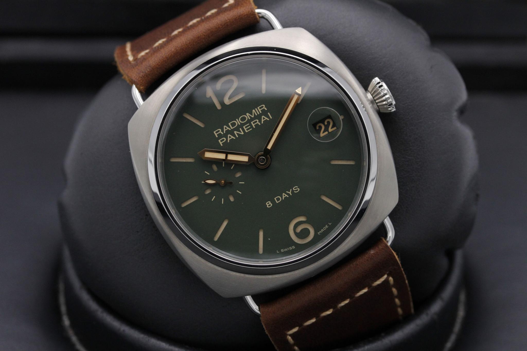 Watch Image 9