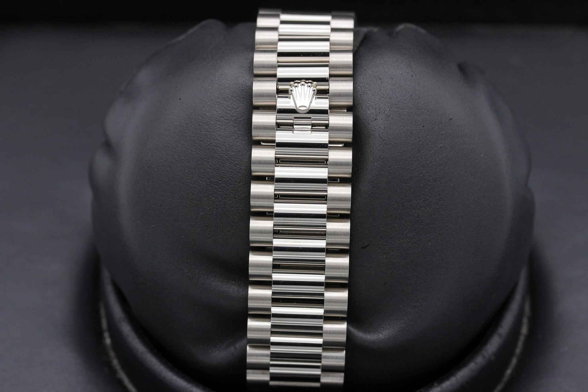 Watch Image 8