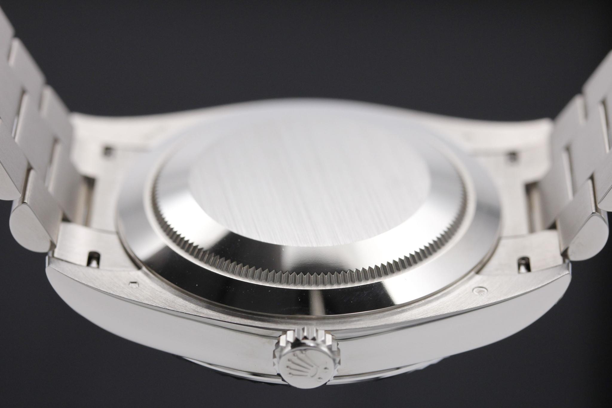 Watch Image 7