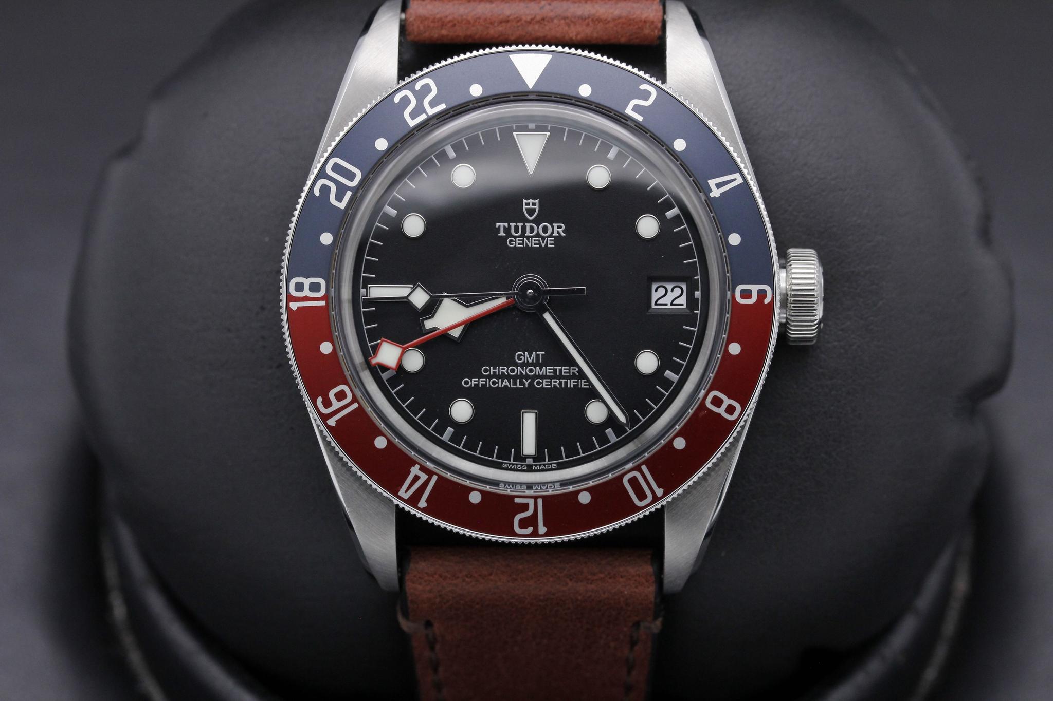 Watch Image 1