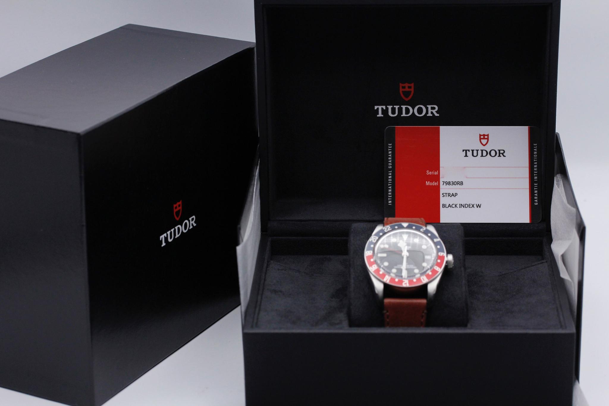 Watch Image 11