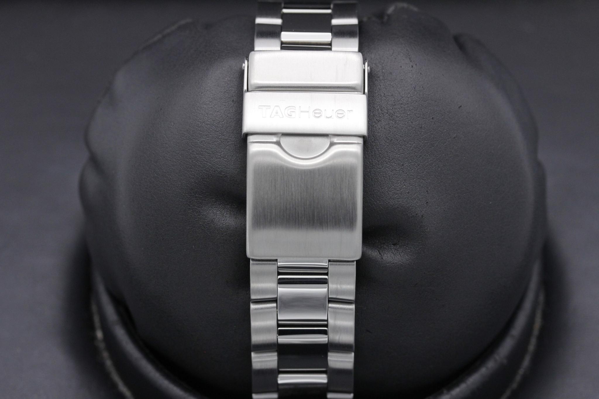 Watch Image 8