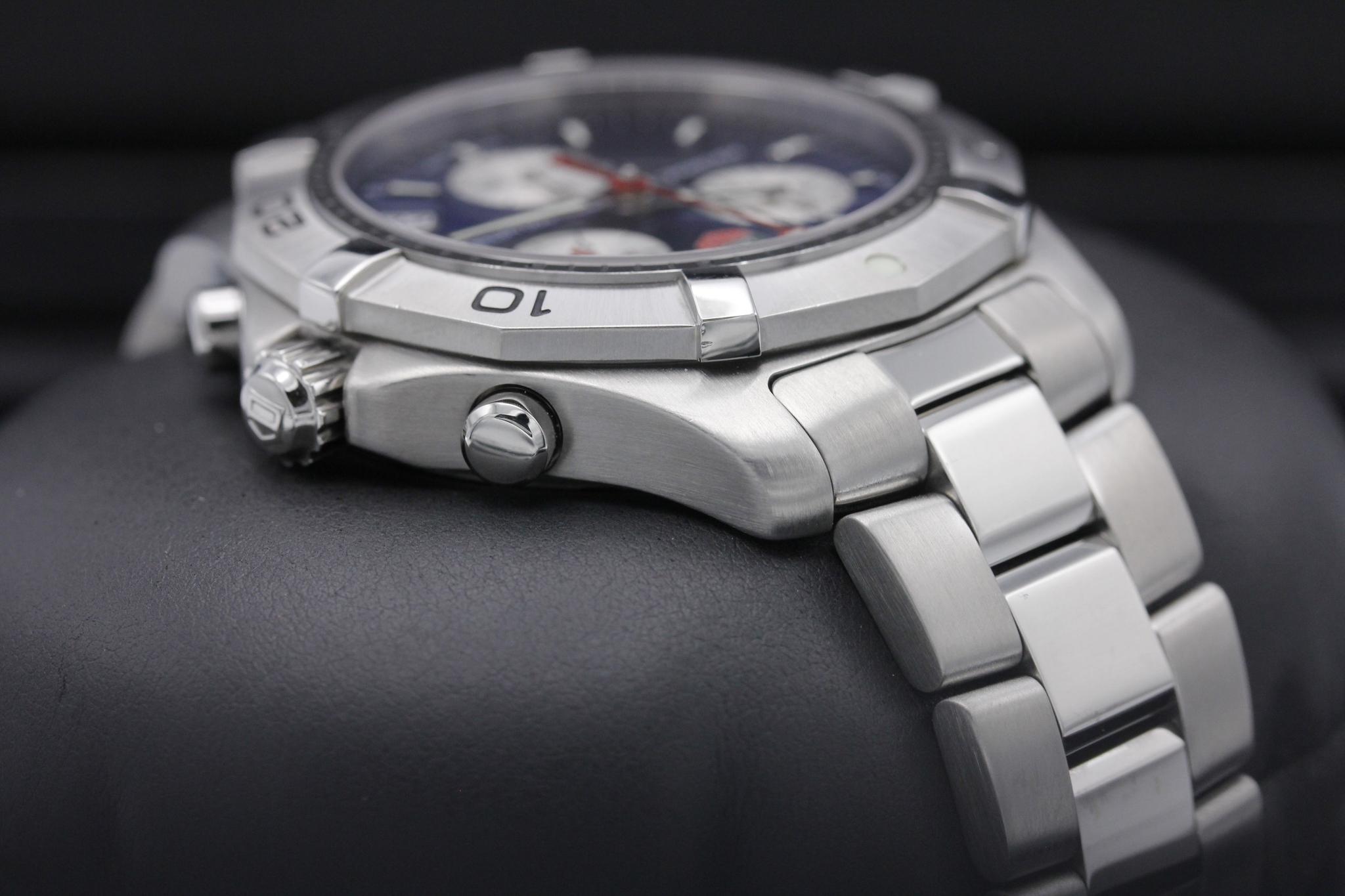 Watch Image 4
