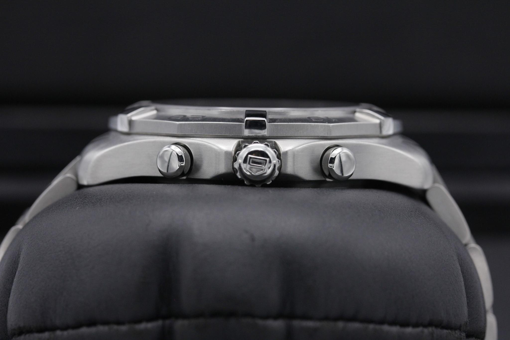 Watch Image 3