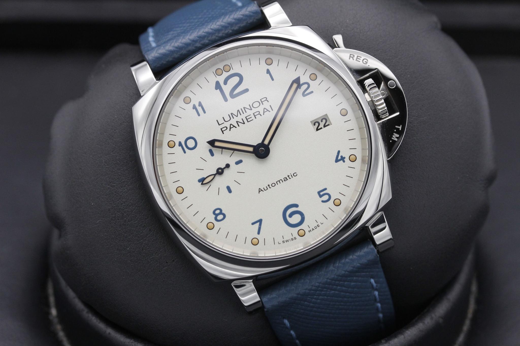 Watch Image 9