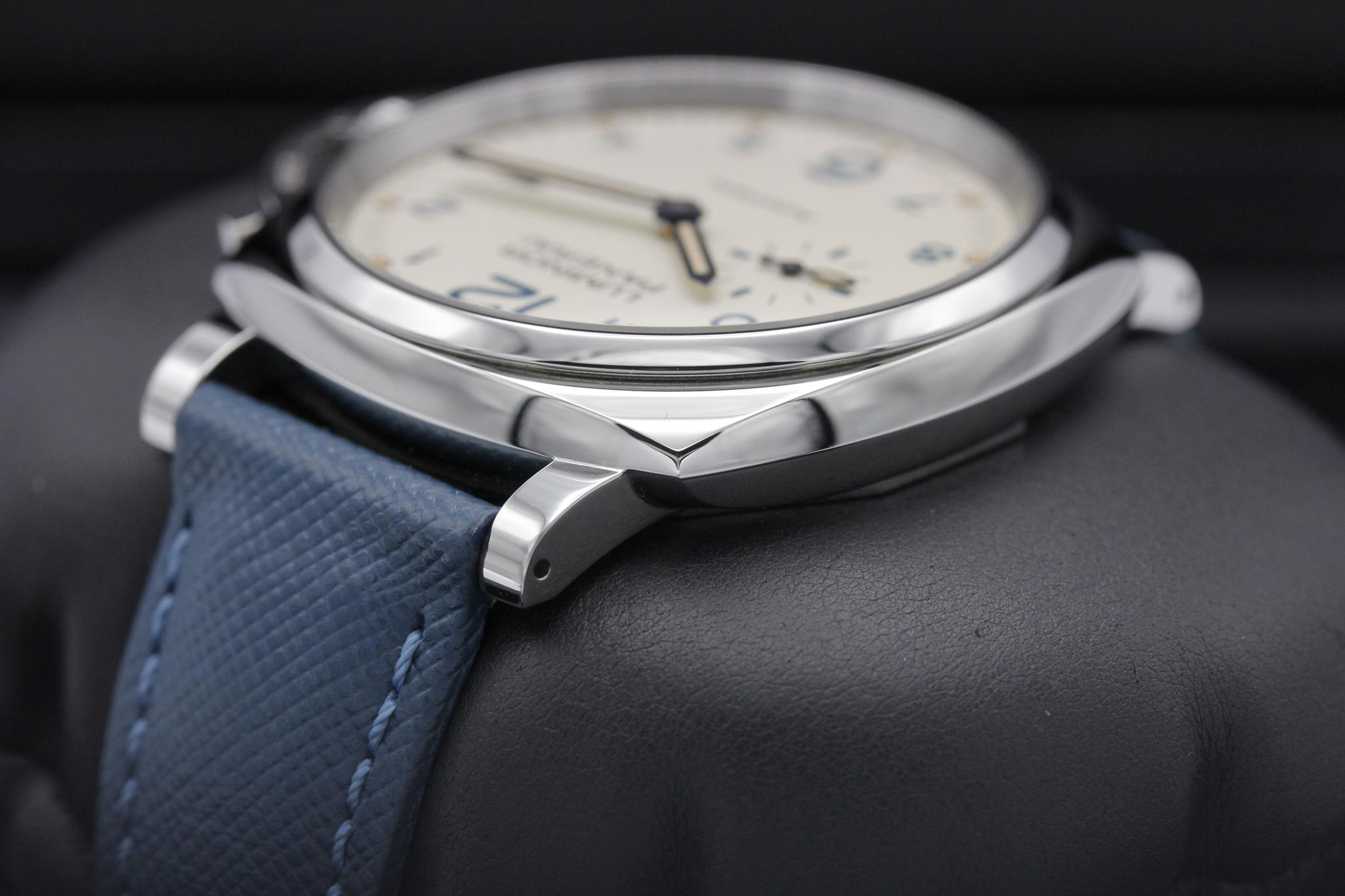 Watch Image 5