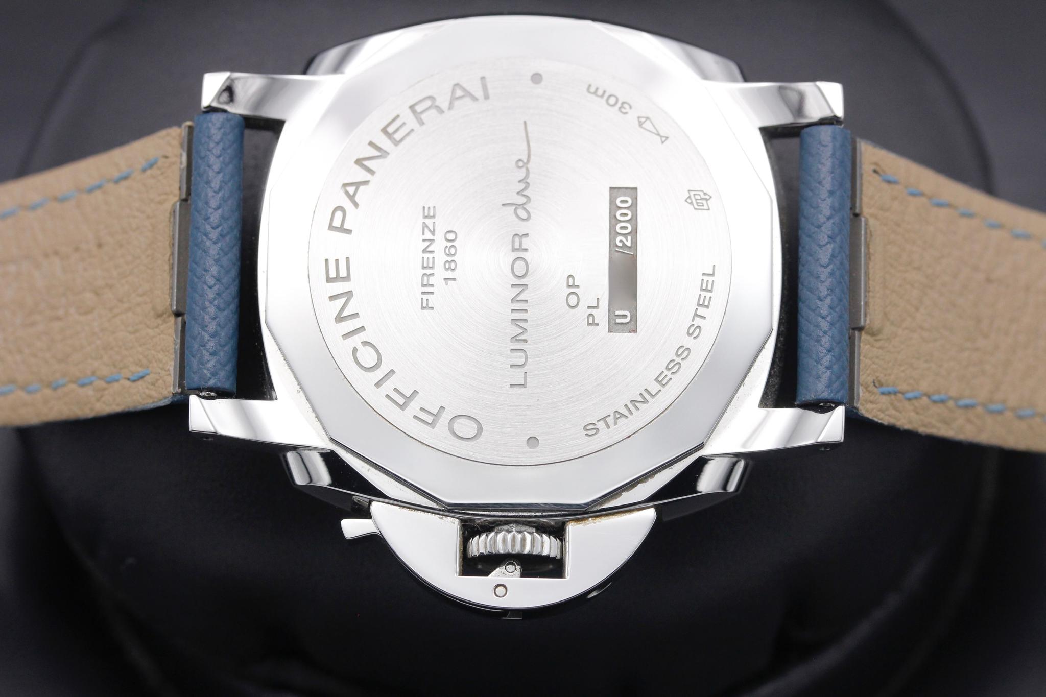 Watch Image 7